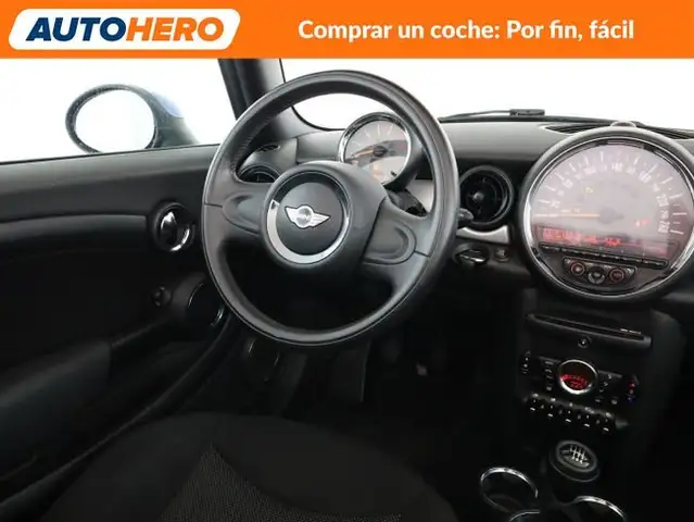 Mini Hatch view 14