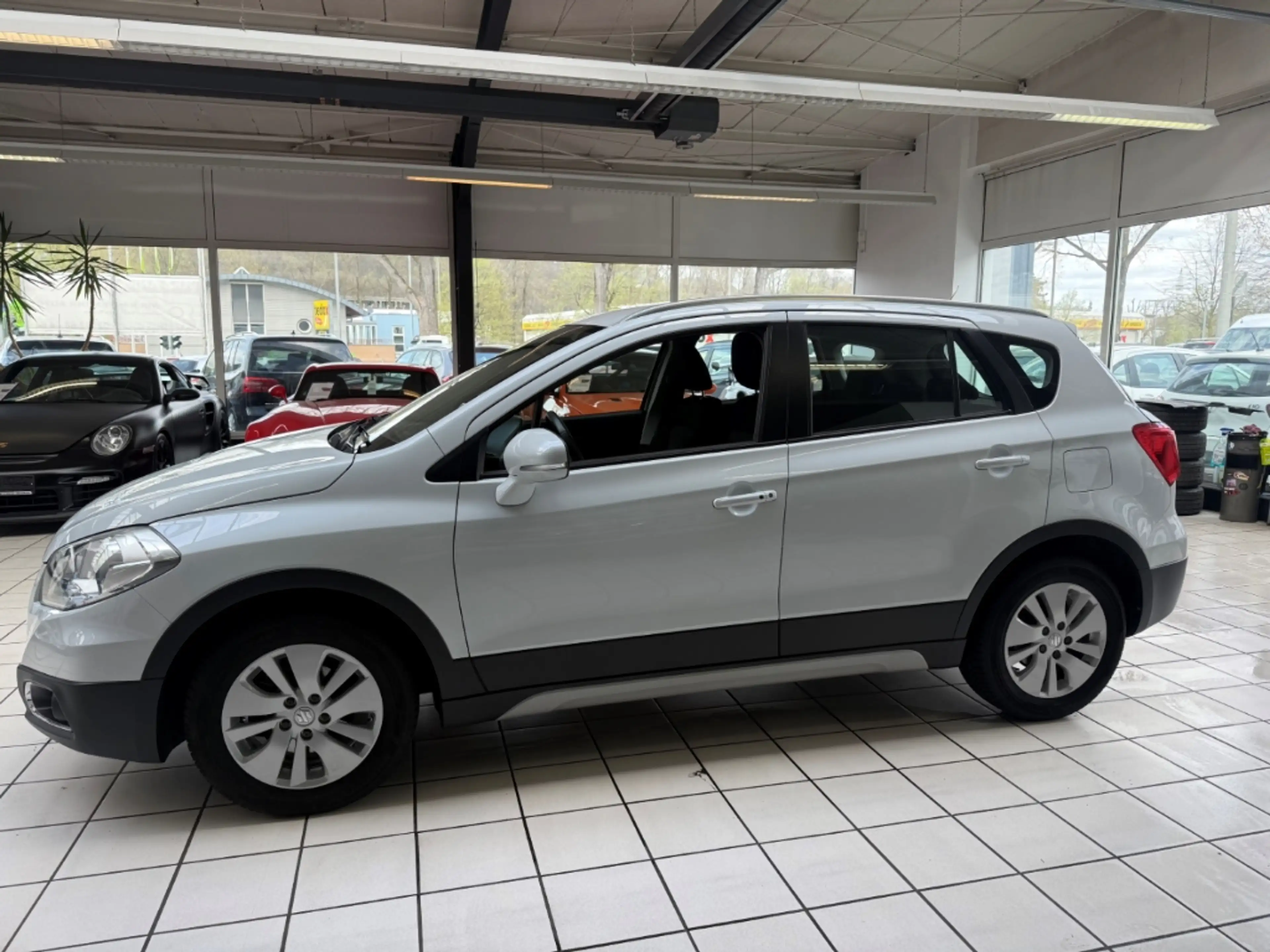 Suzuki SX4 S-Cross Comfort 4x4 Automatik SH AHK — photo 5