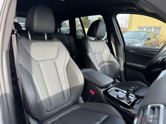 BMW X3 view 15
