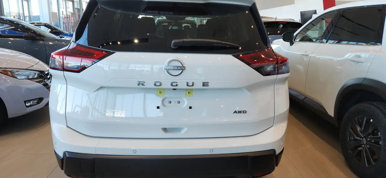 Nissan Rogue снимка Nissan Rogue