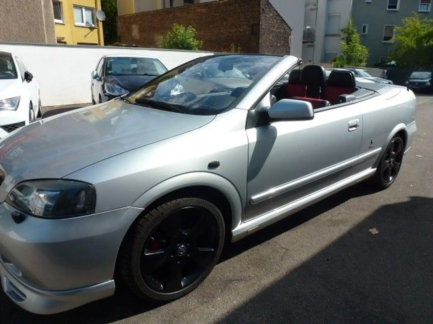 Opel Astra G Cabrio 2.2 16V Linea Rossa Bertone Autom Zilver - 1
