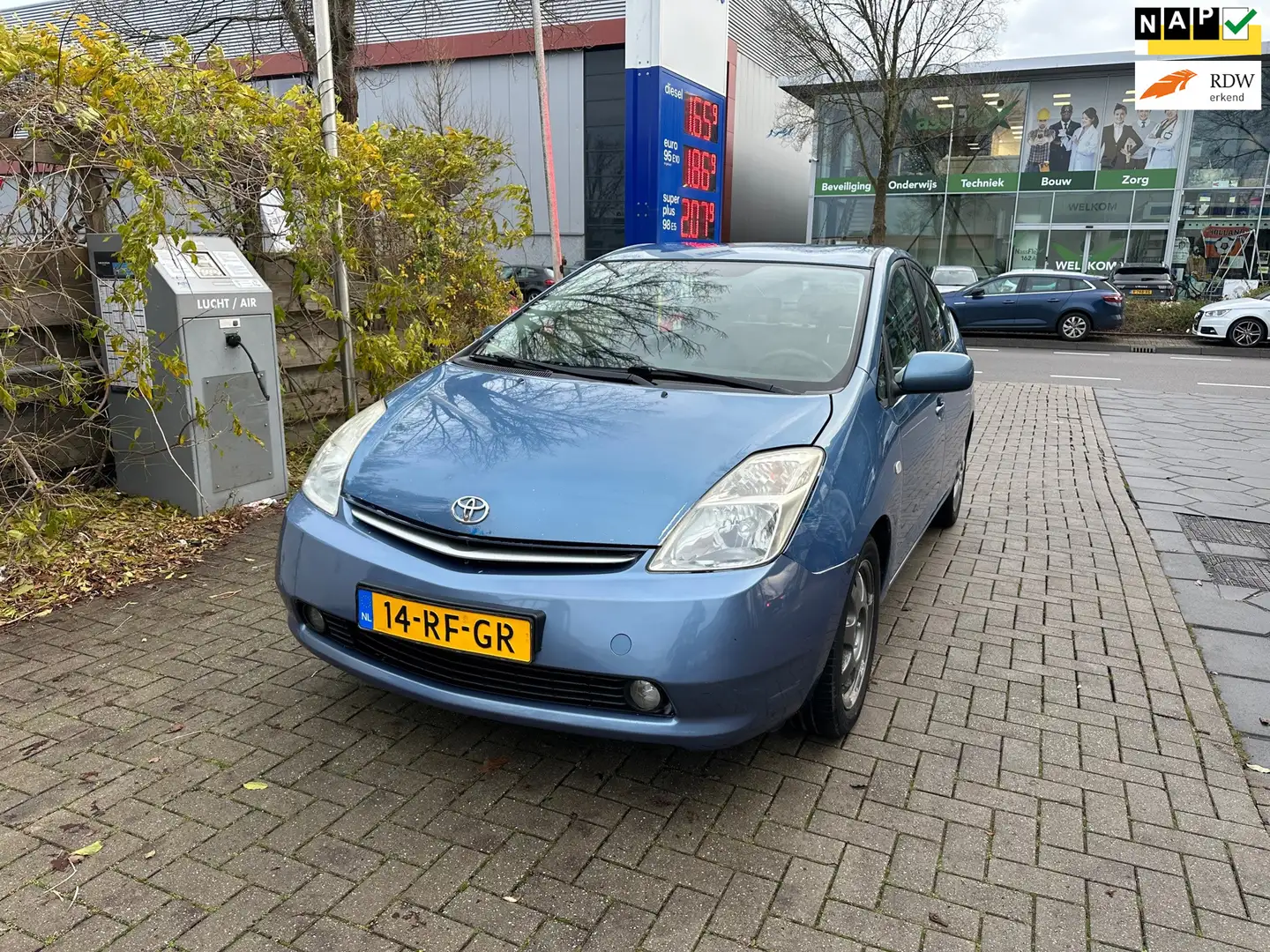 Toyota Prius 1.5 VVT-i Kék - 1
