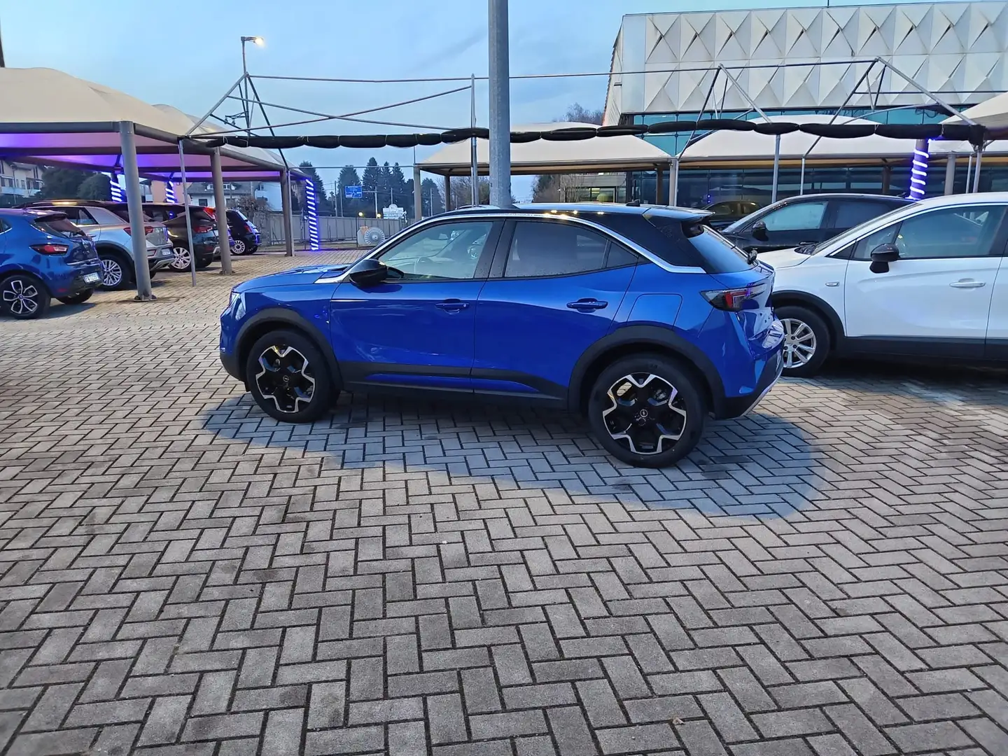Opel Mokka 1.2 Ultimate 136 cv PREZZO VERO Blau - 2
