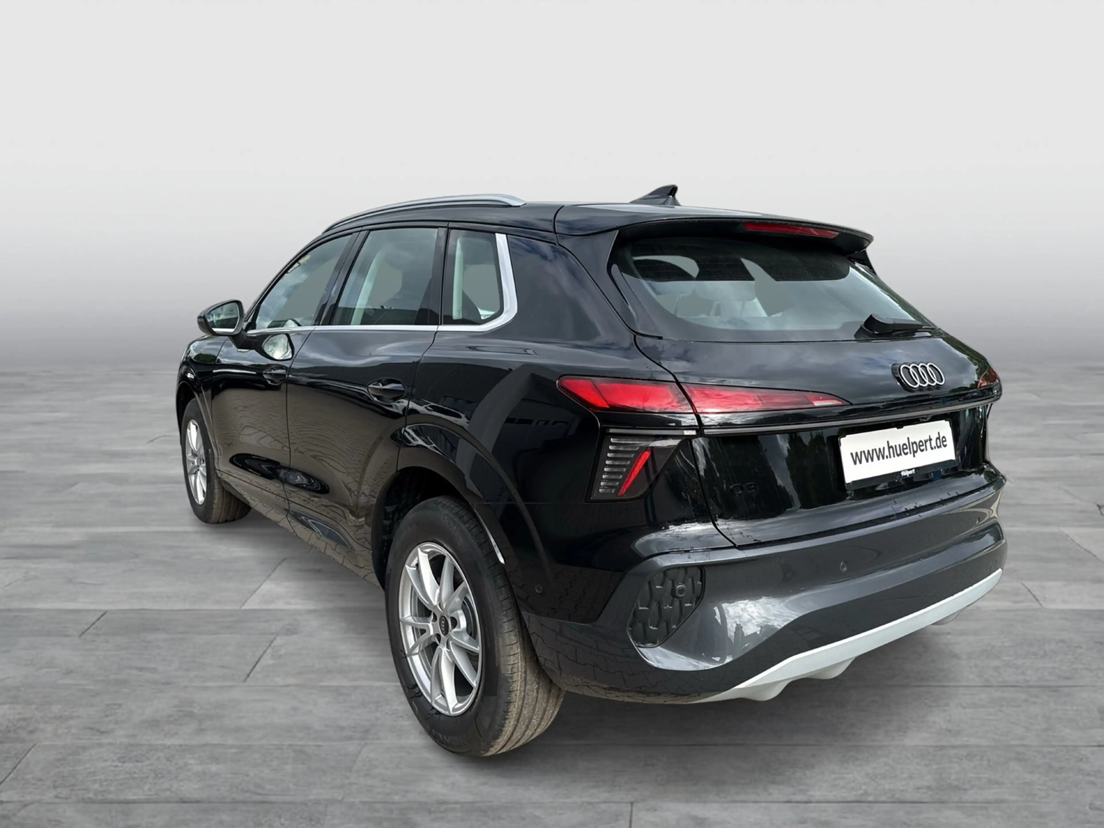 Audi Q3 advanced NEUES MODELL CAM E-KLAPPE NAVI ALU17 — photo 4