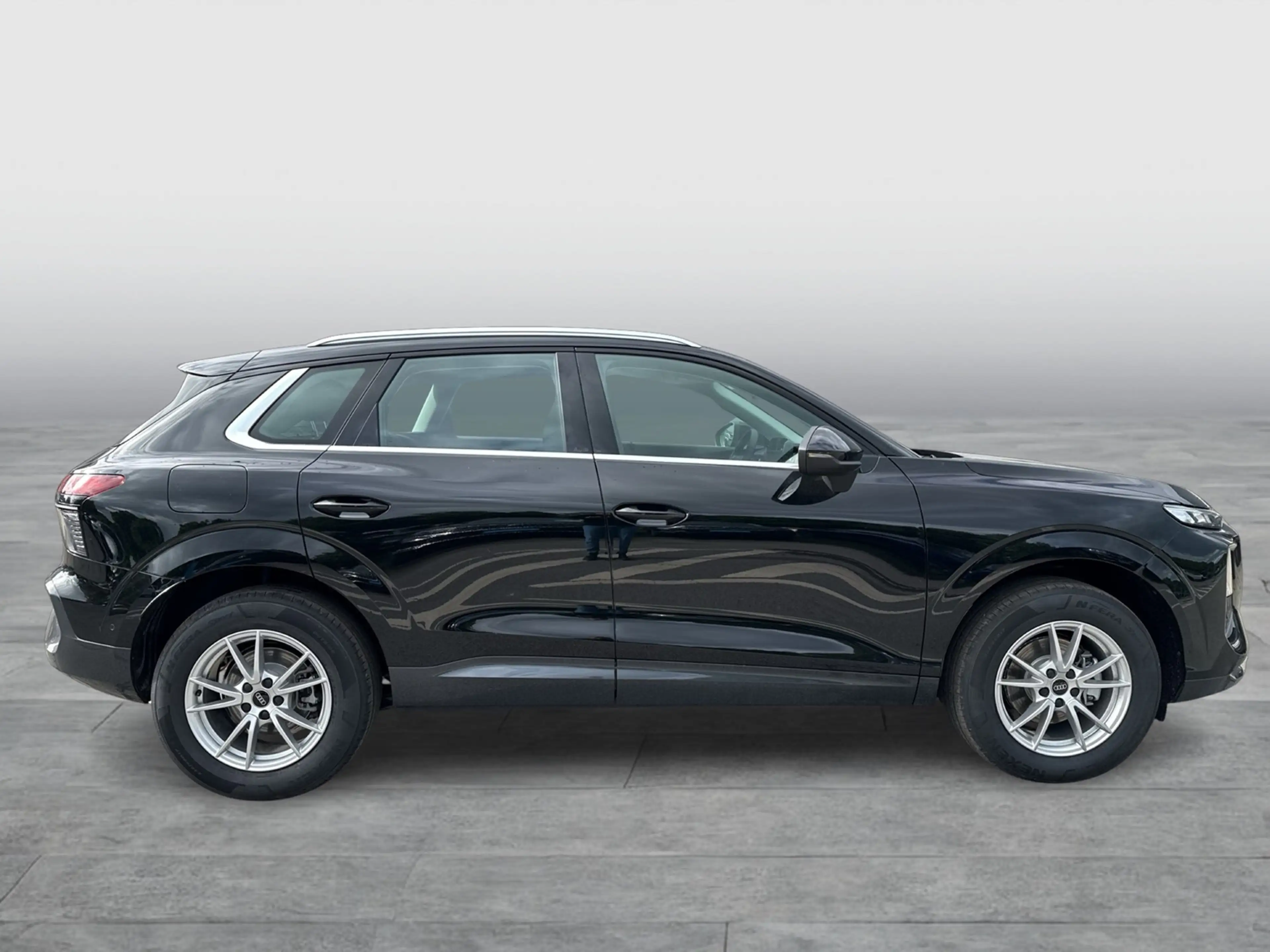 Audi Q3 advanced NEUES MODELL CAM E-KLAPPE NAVI ALU17 — photo 5