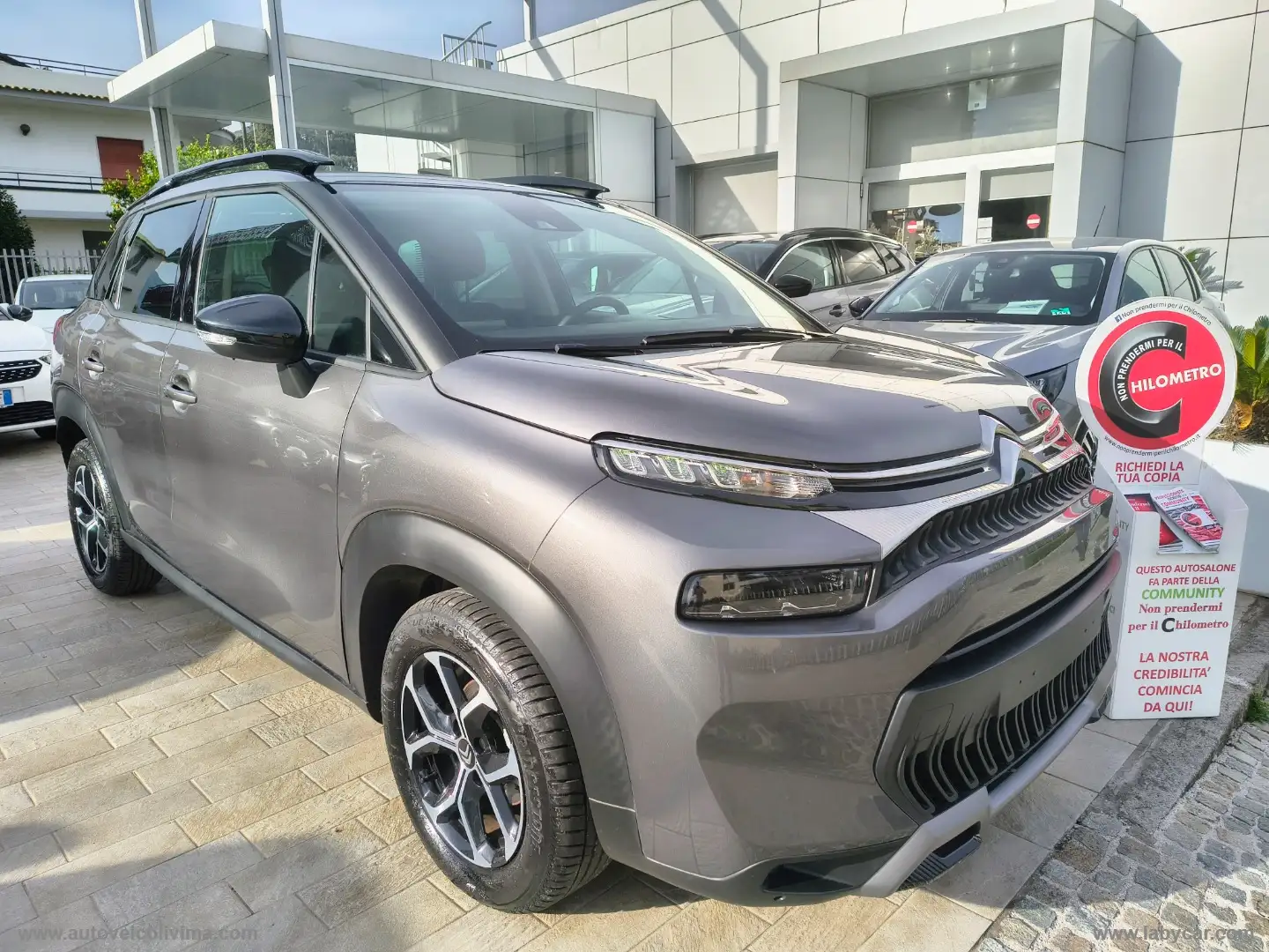Citroen C3 Aircross BlueHDi 110 S&S Shine KM ZERO ITALIA Gris - 1