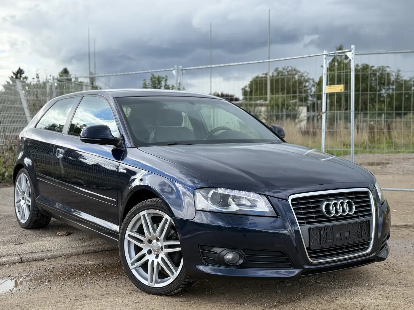Audi A3 2.0 TFSI S line Sportpaket (plus) Blau - 1