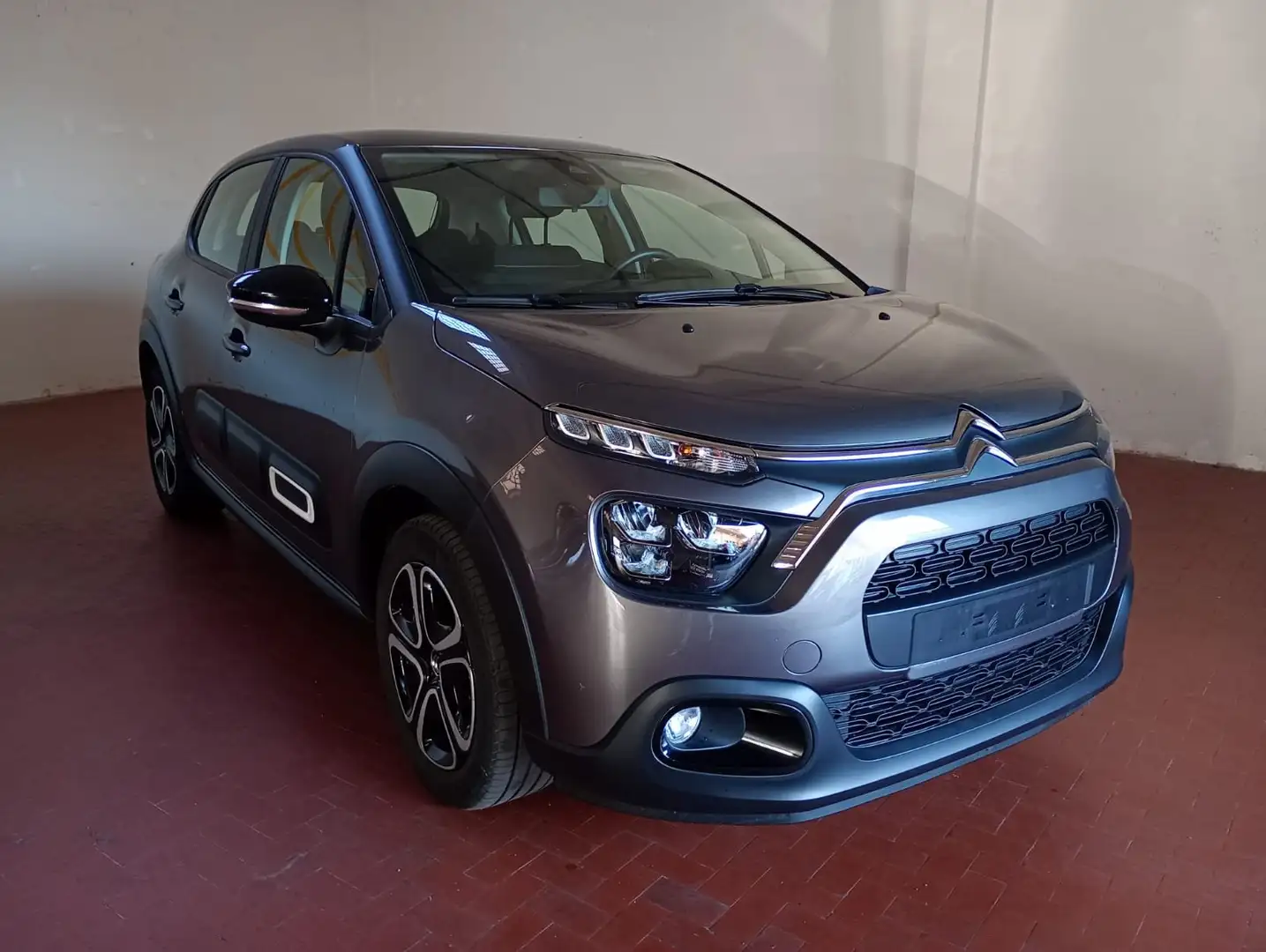 Citroen C3 1.2 110cv Plus + Navi + Car Play Gris - 1