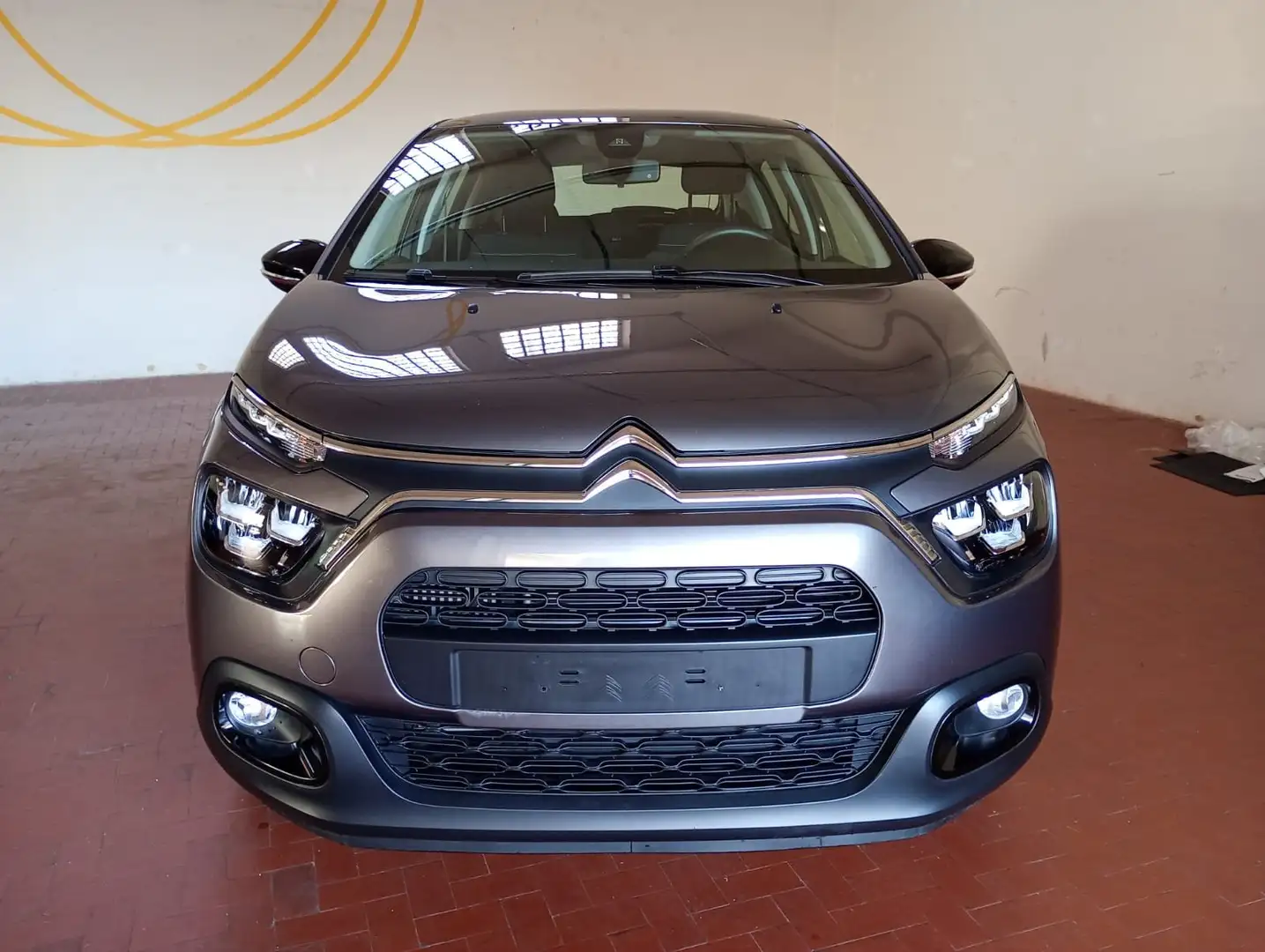Citroen C3 1.2 110cv Plus + Navi + Car Play Gris - 2