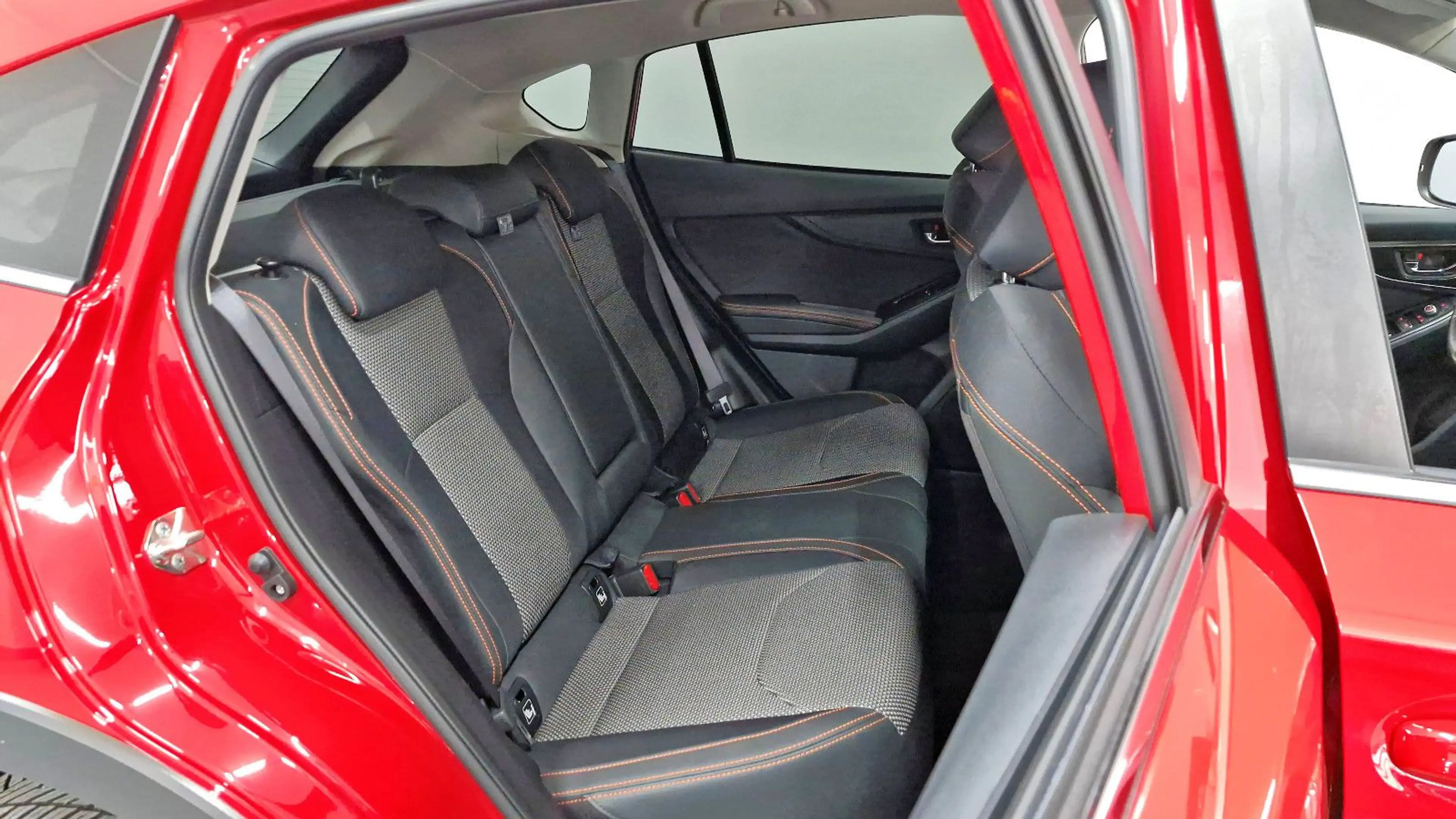 Subaru XV 2.0i e-Boxer Hybrid / Lineartronic Comfort — photo 15