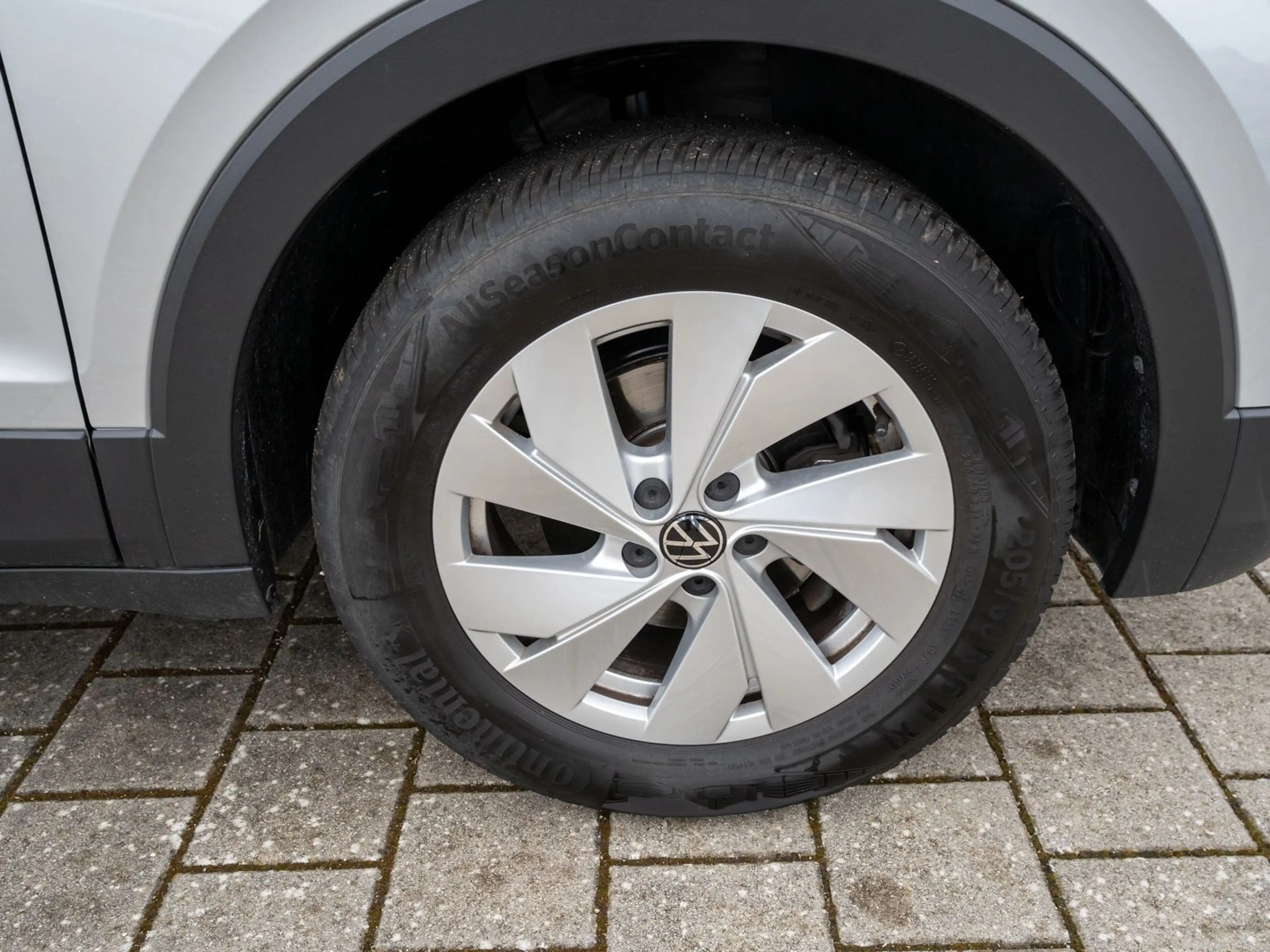 Volkswagen T-Cross Life 1.5 DSG LED Navi EFK ACC PDC SHZ — photo 10