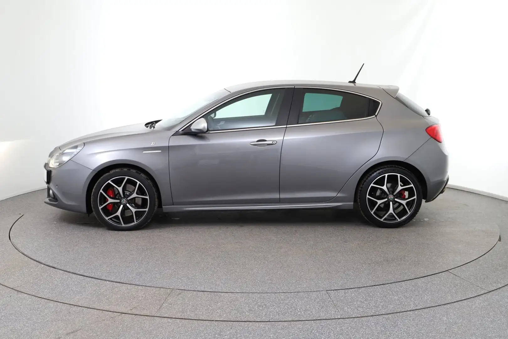 Alfa Romeo Giulietta TI 2,0 JTDM-2 170 TCT Grau - 2