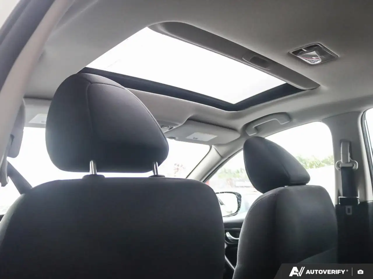 Nissan Qashqai photo Nissan Qashqai