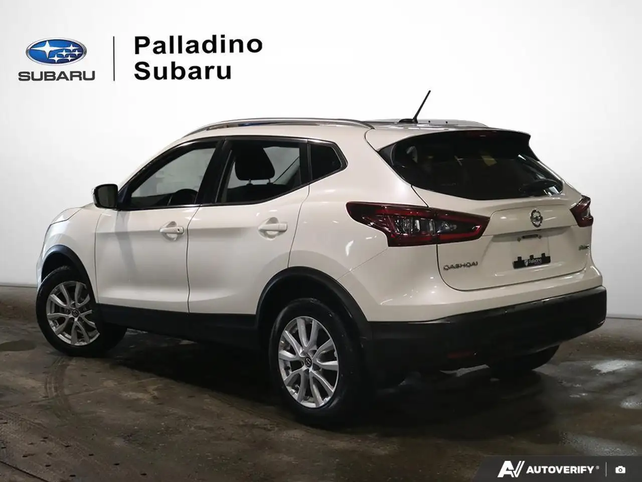 Nissan Qashqai photo Nissan Qashqai