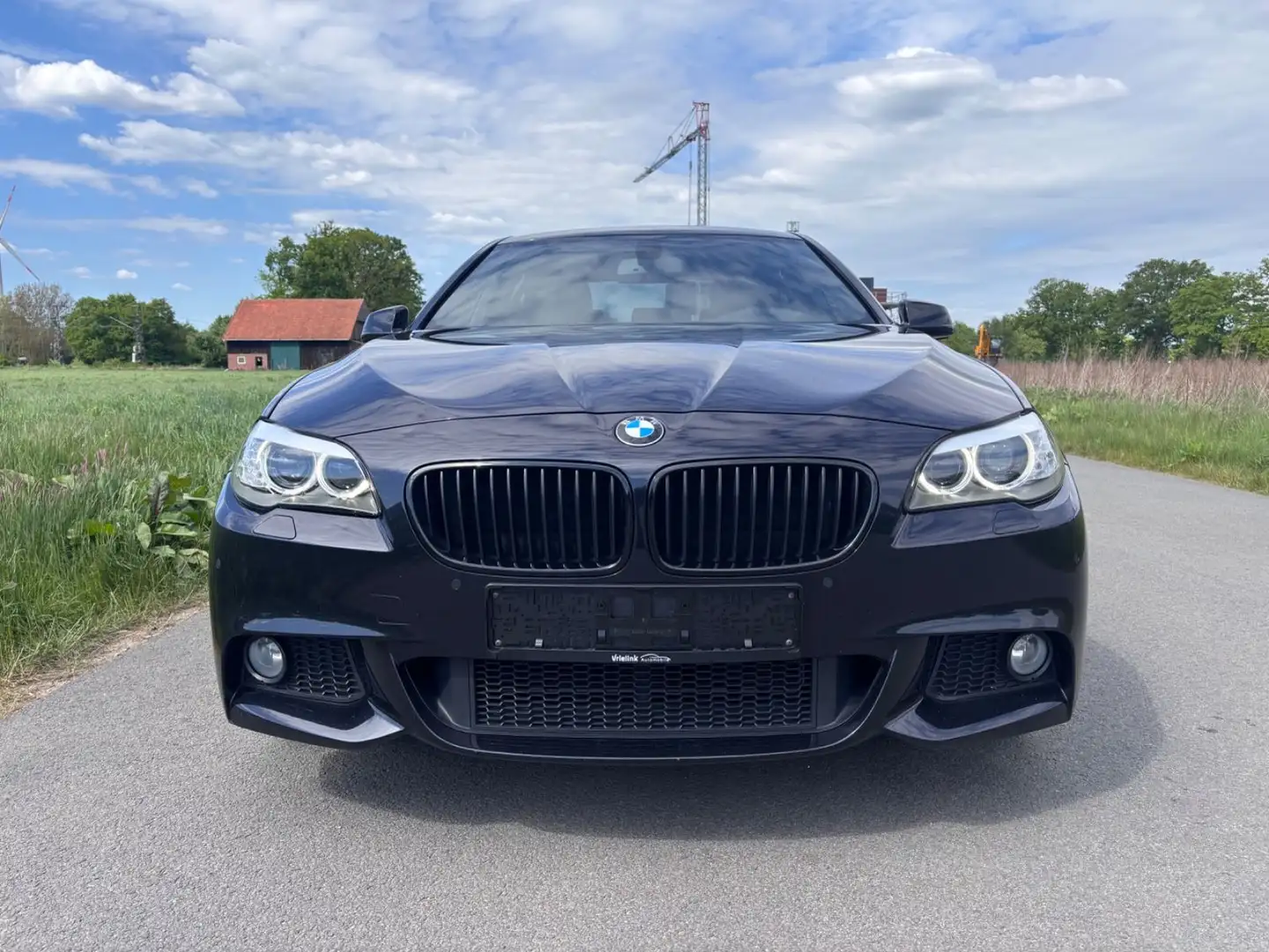 BMW 520 da Lim. M Paket-Xenon-Eur5-Navi-Voll Auss Negro - 2