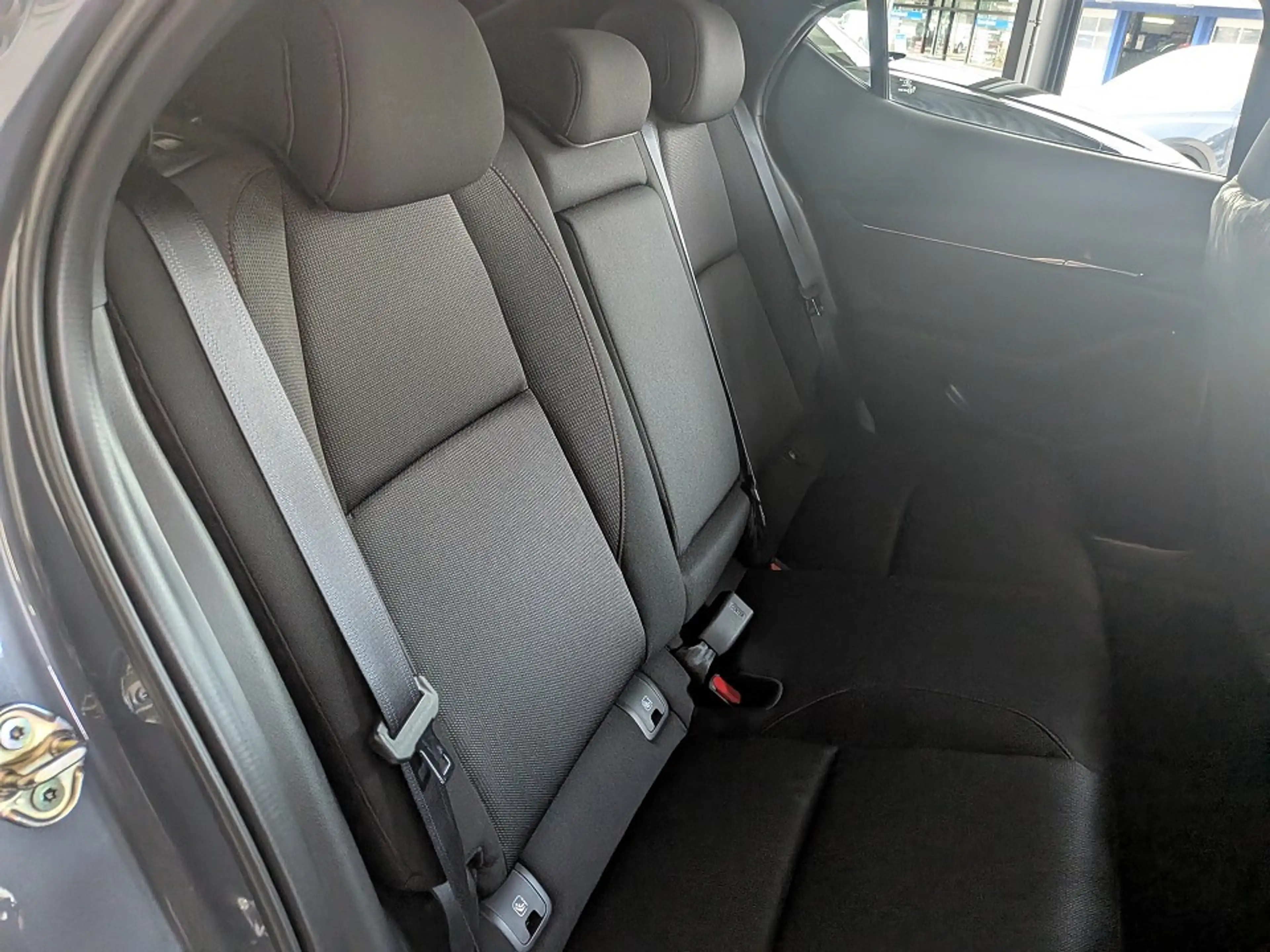 Mazda 3 2.5L e-SKYACTIV G 140ps Homura — photo 11