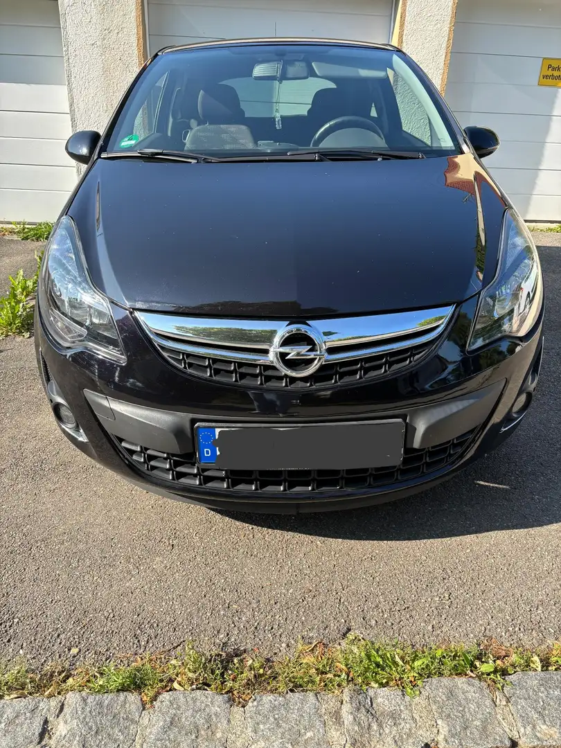 Opel Corsa Satellite Schwarz - 2