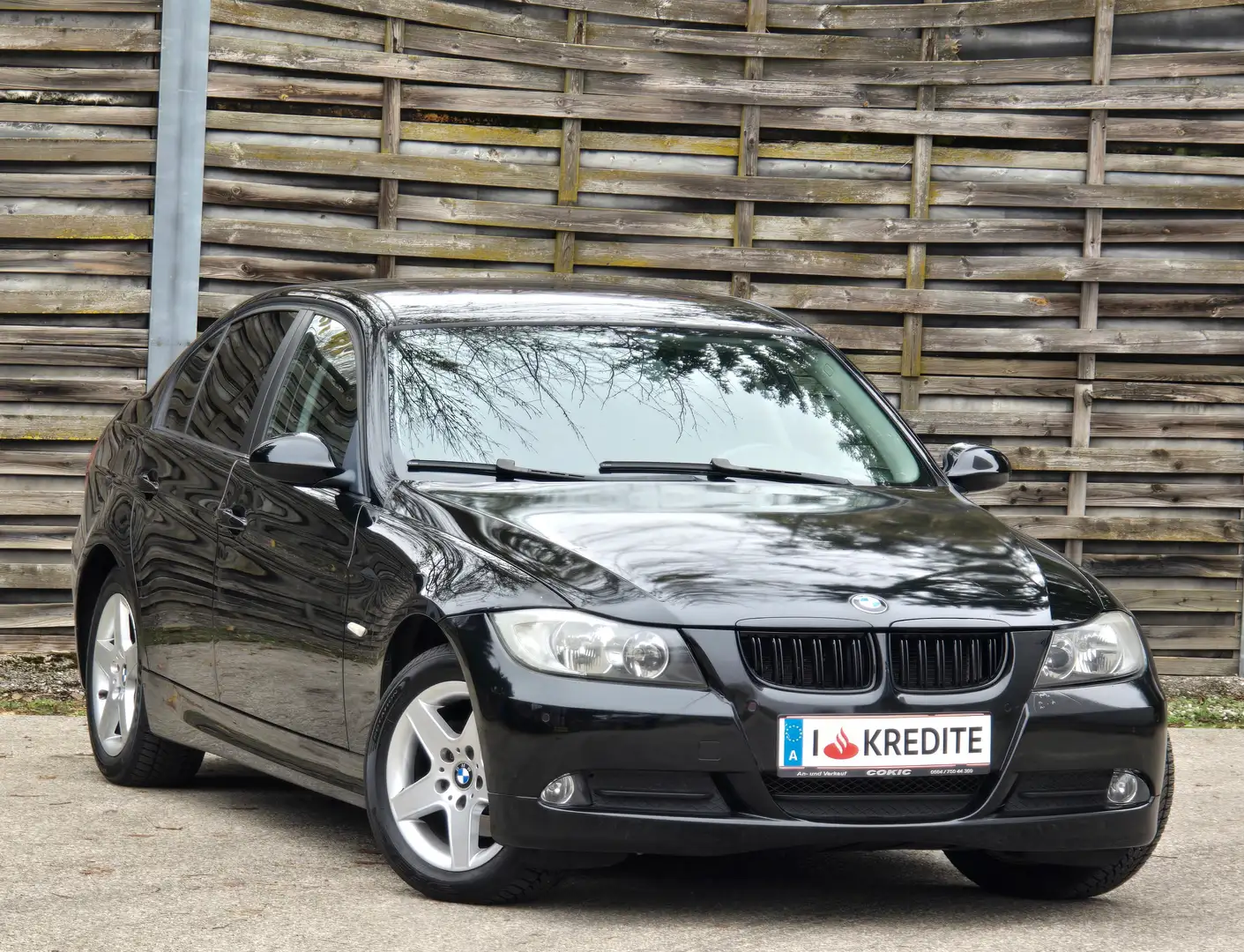 BMW 318 i Top* Kredit* Automatik*Sitzheizung*Neues Pickerl Nero - 2
