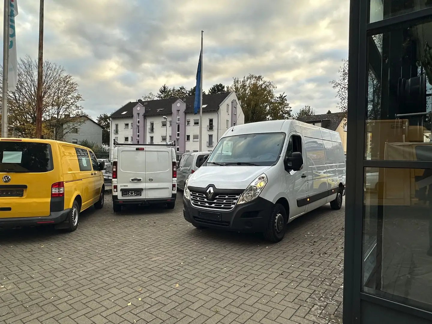 Renault Master Kasten L3H2*3,5t*Klima*3Sitze* Weiß - 2