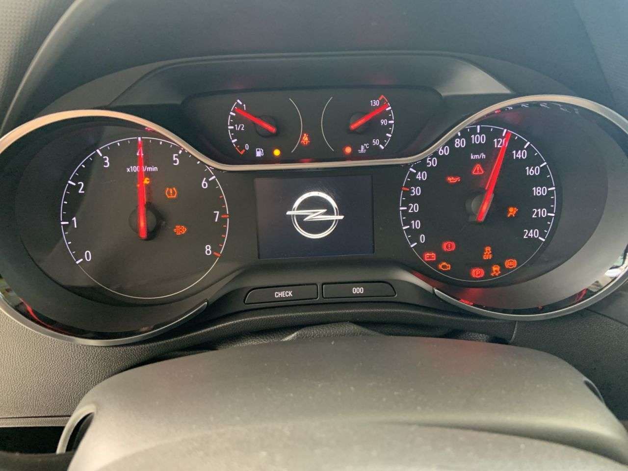 Opel Crossland X