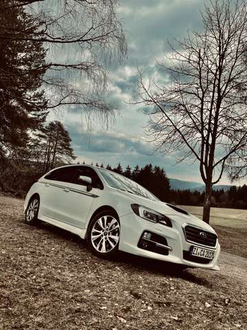 Imagine Subaru Levorg 1.6GT Sport AHK viele neu Teile