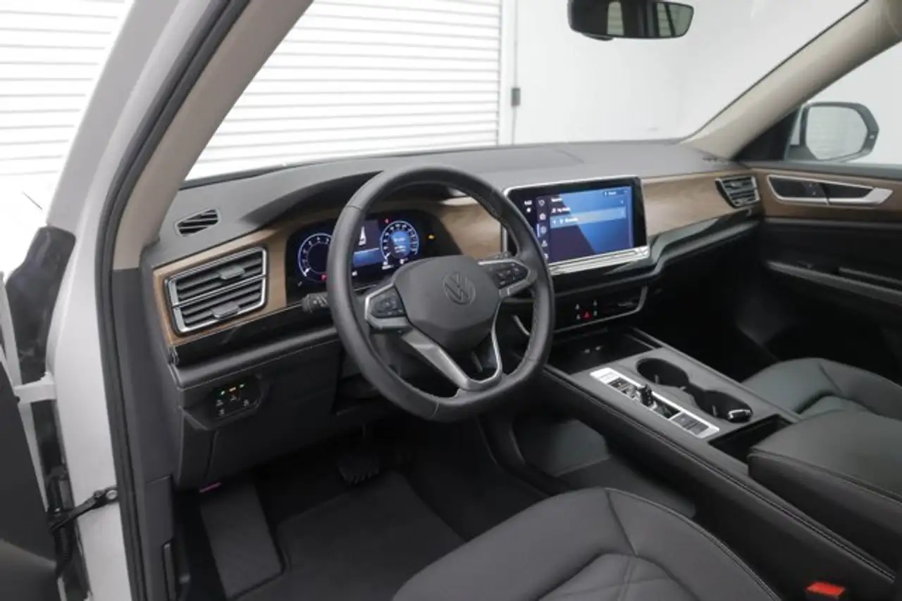 Volkswagen Atlas снимка Volkswagen Atlas