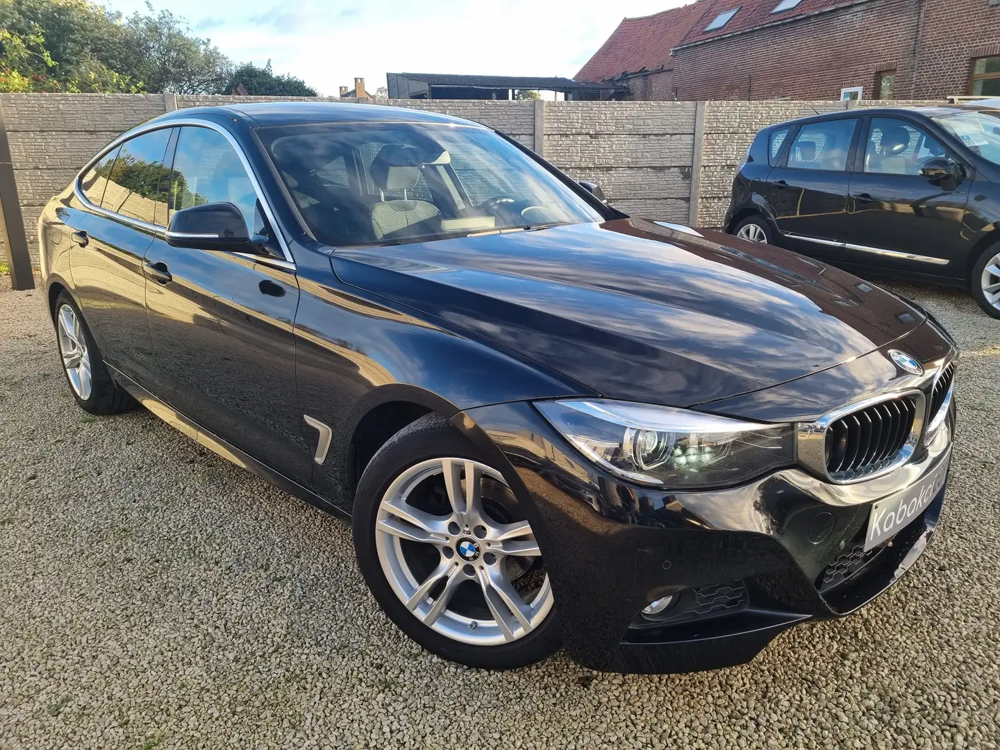 BMW 318 d GT// PACK M//CARNET//CLIM/USB//CRUISE/GARANTIE Zwart - 1