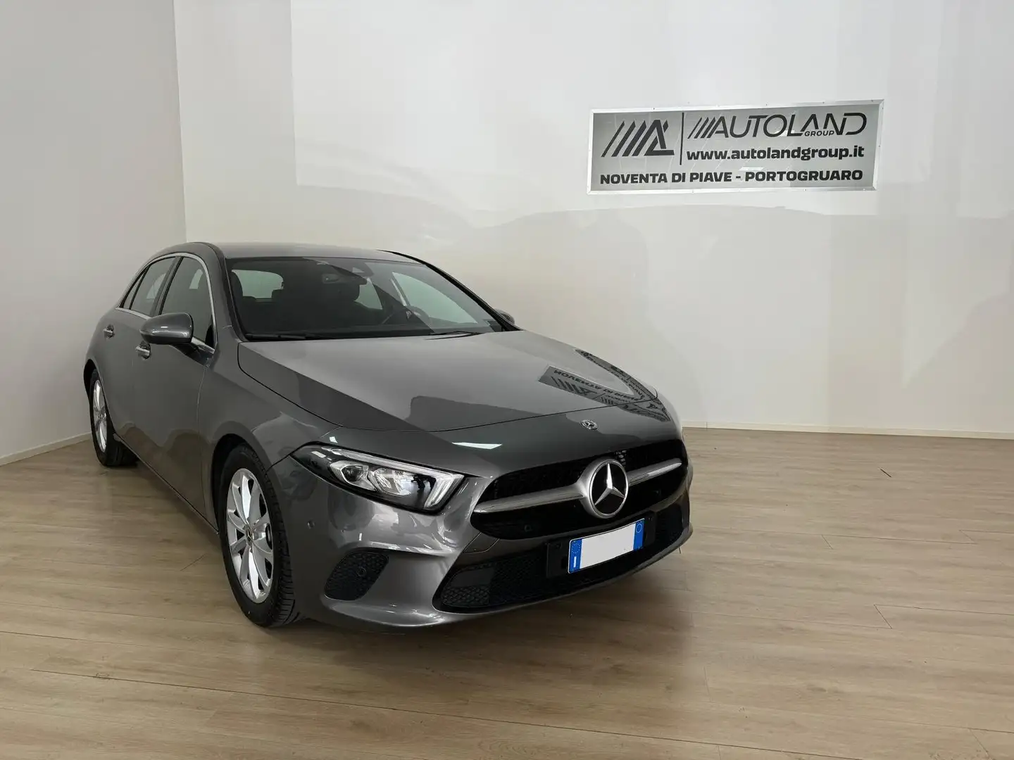 Mercedes-Benz A 200 A 200 Sport Plus auto Grigio - 1