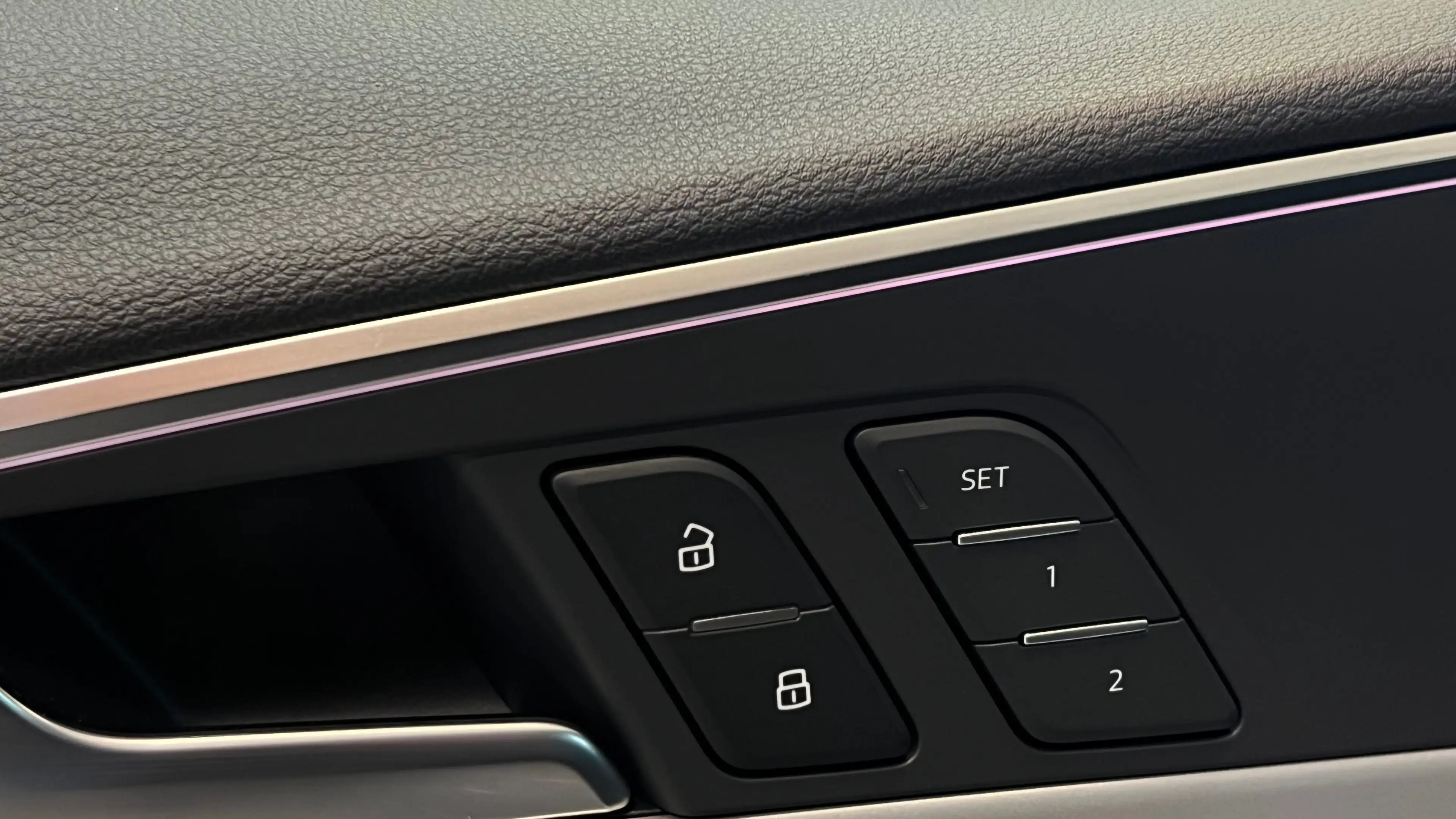 Audi A4 allroad 40 TDI quattro Memory, AHK, Kamera — photo 10