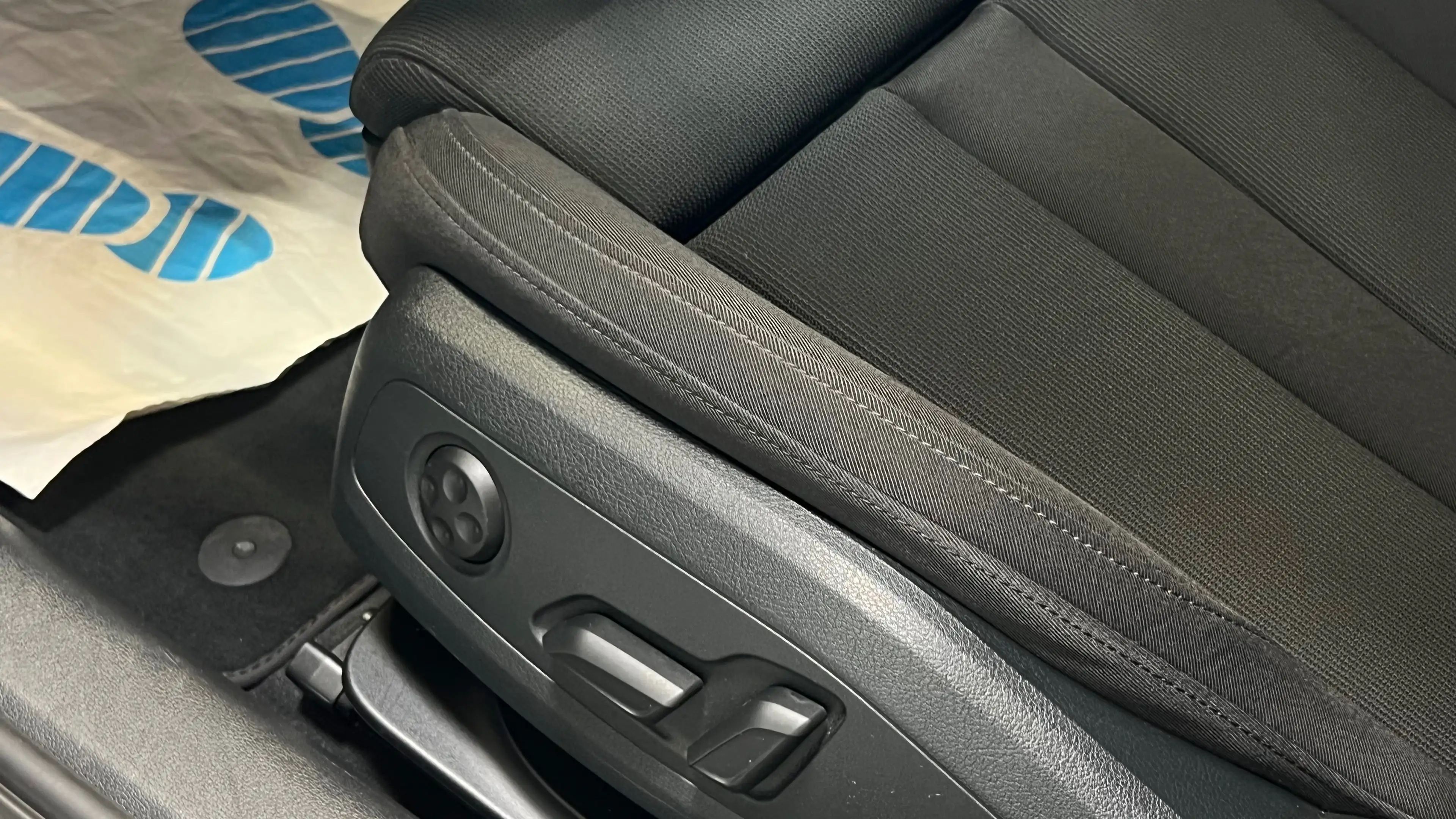 Audi A4 allroad 40 TDI quattro Memory, AHK, Kamera — photo 9