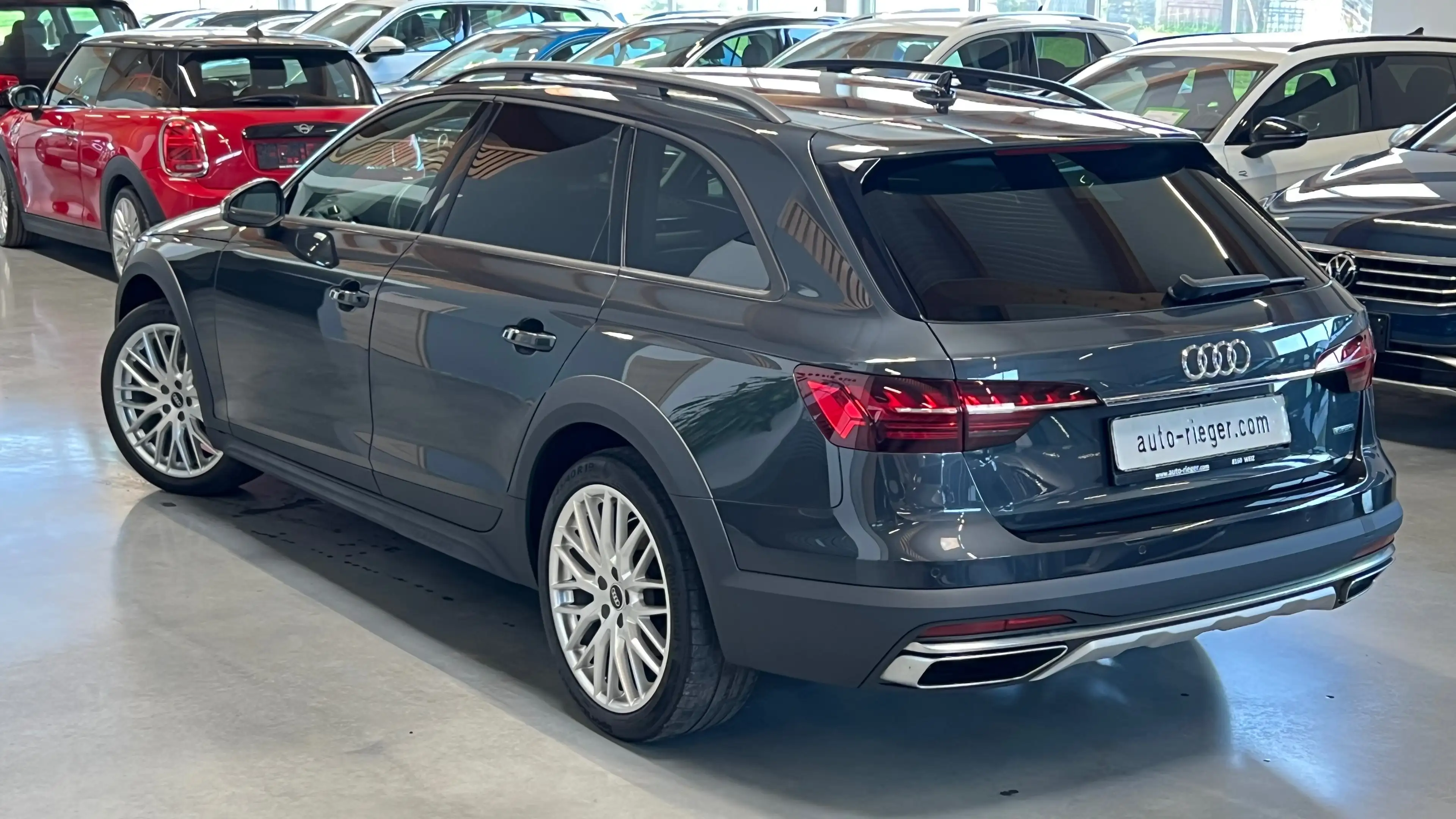 Audi A4 allroad 40 TDI quattro Memory, AHK, Kamera — photo 4