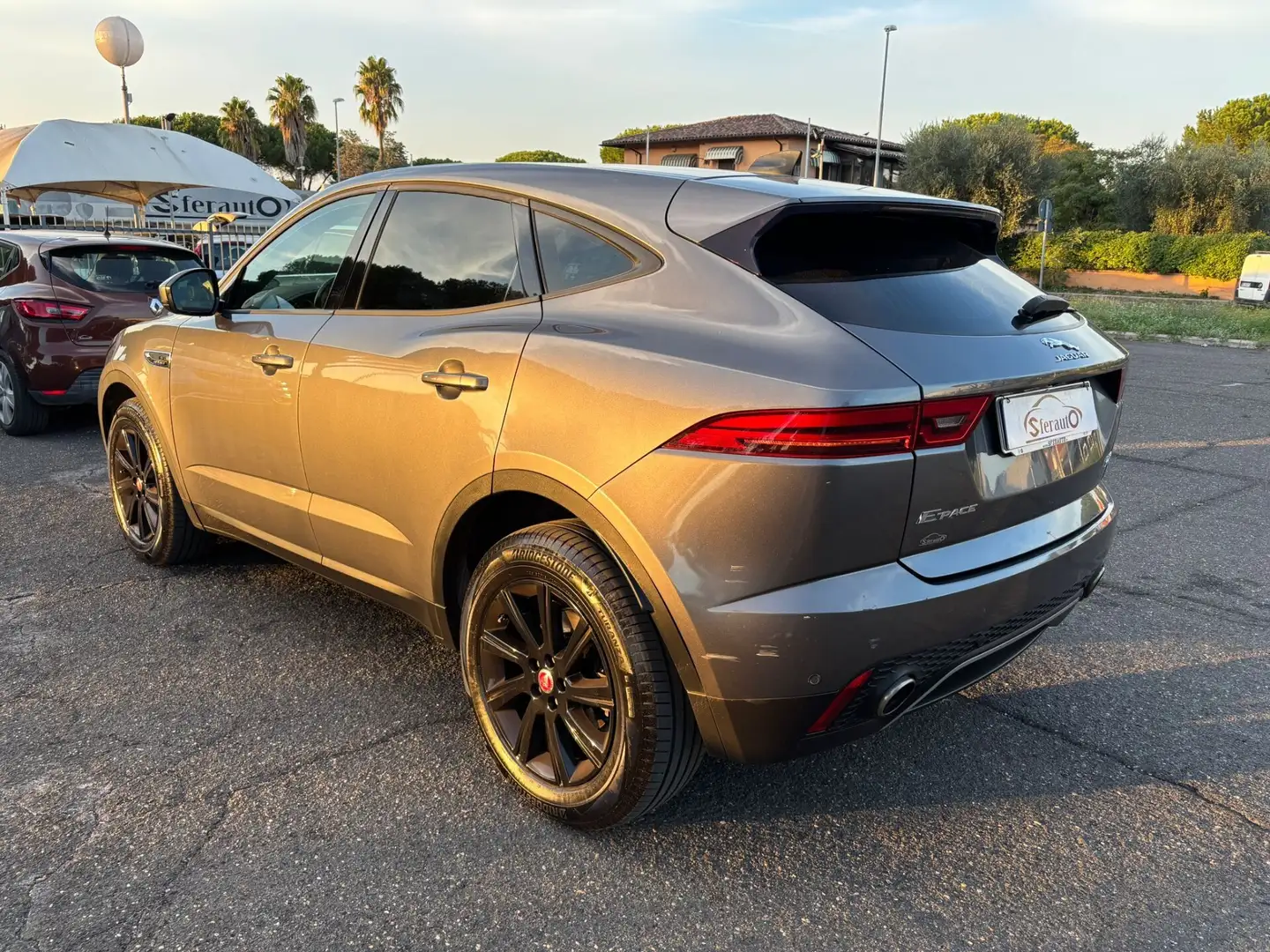 Jaguar E-Pace E-Pace 2.0D 150 CV AWD aut. R-Dynamic S Gris - 2