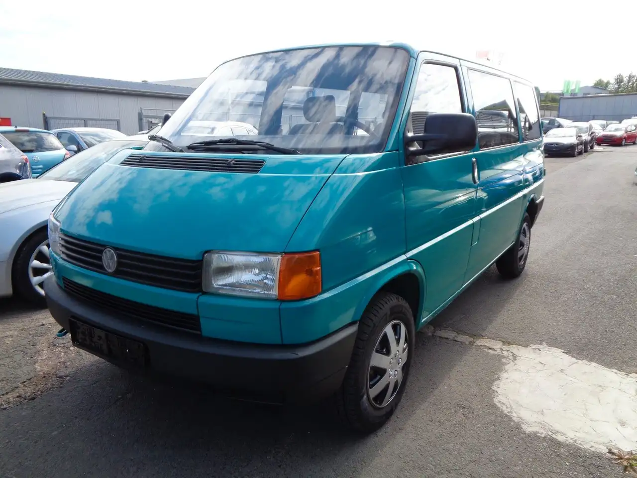 Volkswagen T4 Kombi 2.0°2.Hand°7-Sitzer°Ahk°Scheckheftgepfl, foto 2