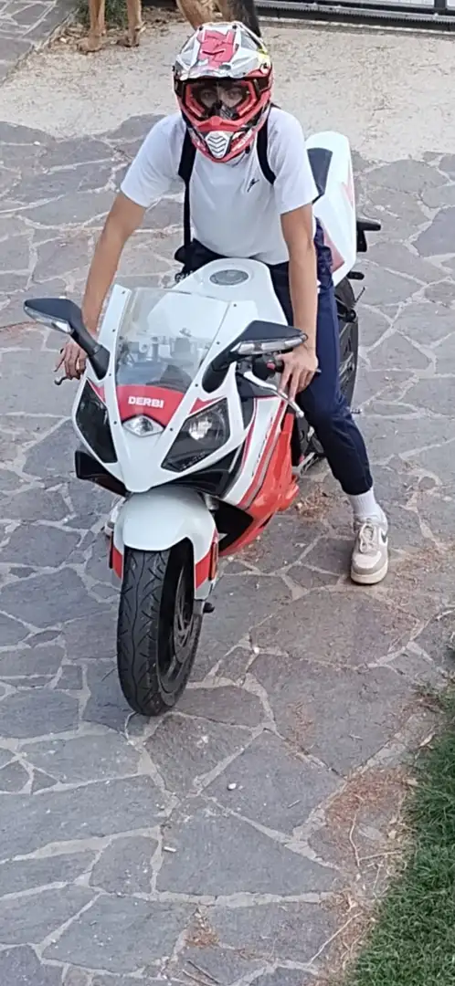 Derbi GPR Bílá - 1