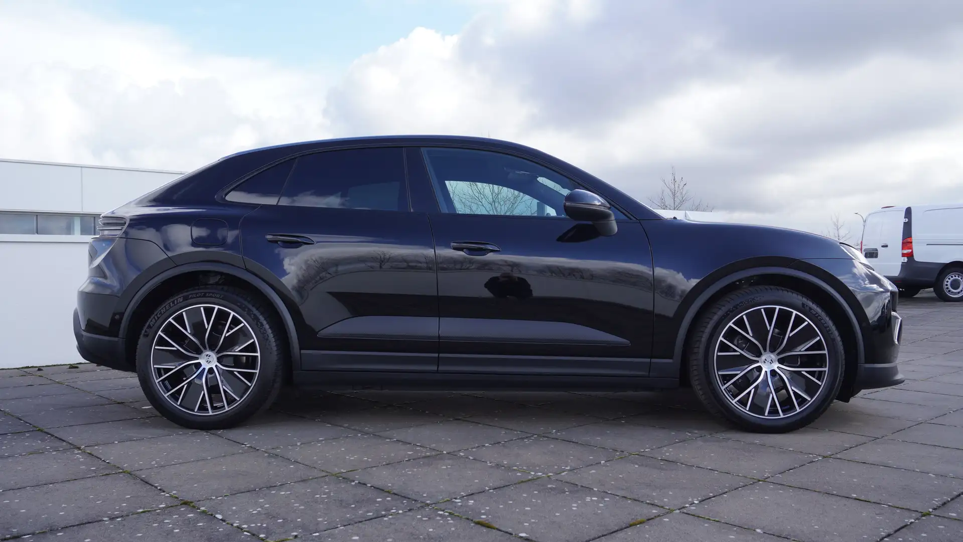 Porsche Macan 4ELEK/21"/PANODAK/LUCHTVERING/HEAD UP/LEDER/LED Noir - 2