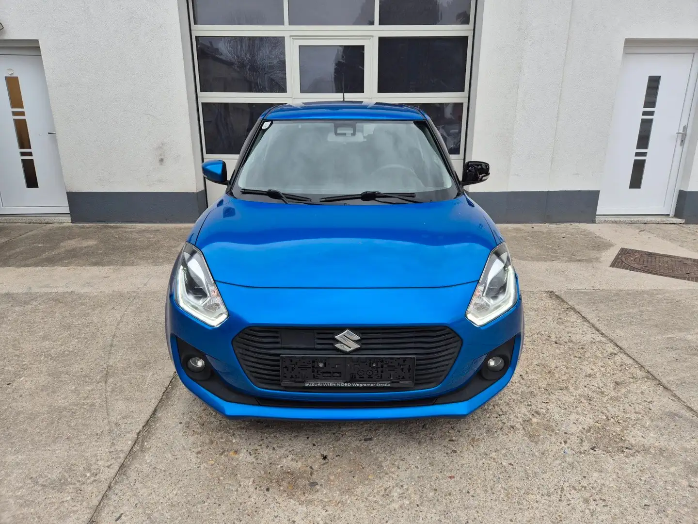 Suzuki Swift 1,0 Hybrid DITC SHVS Flash Blau - 1