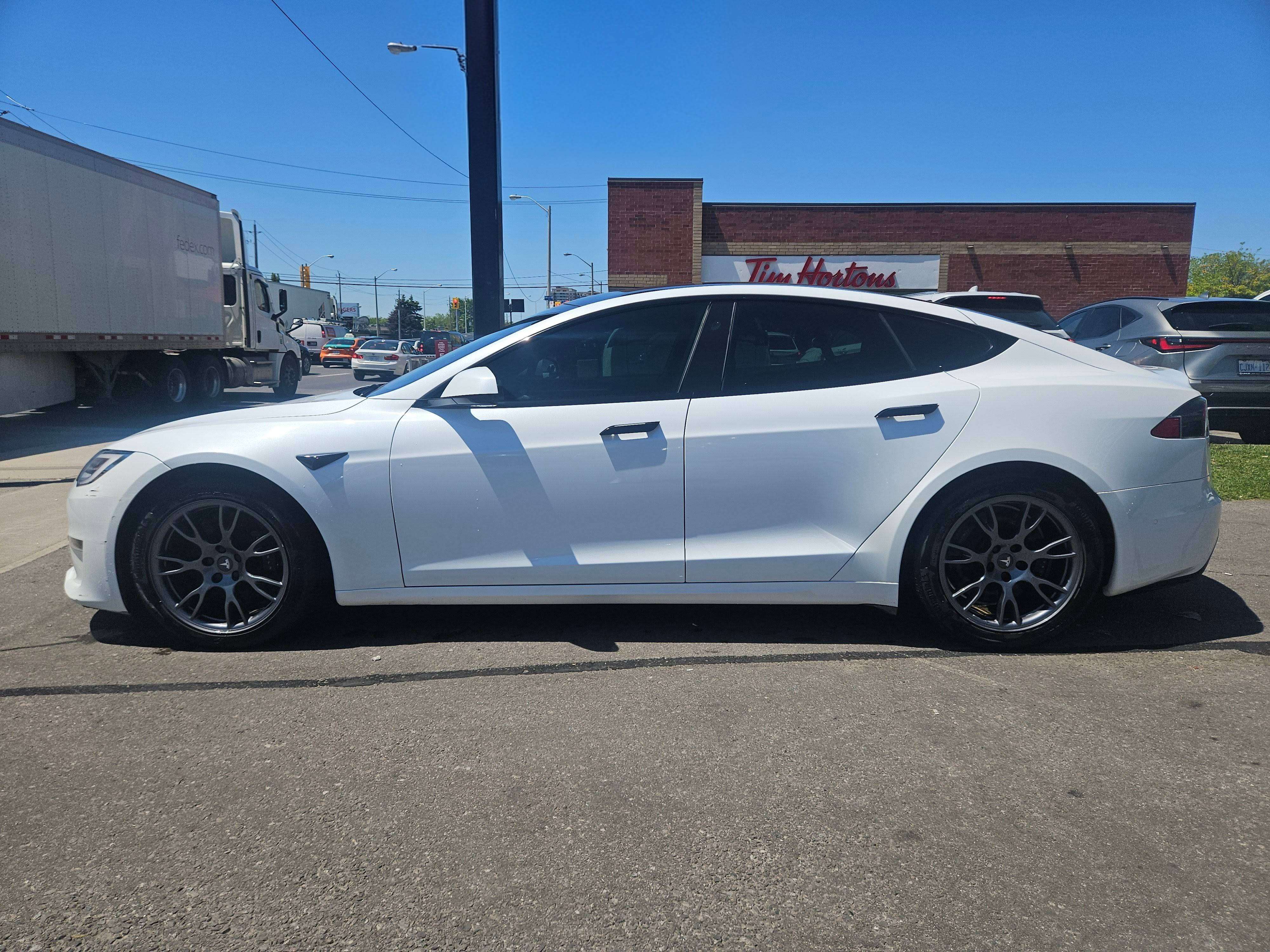 2021 Tesla Model S Long Range