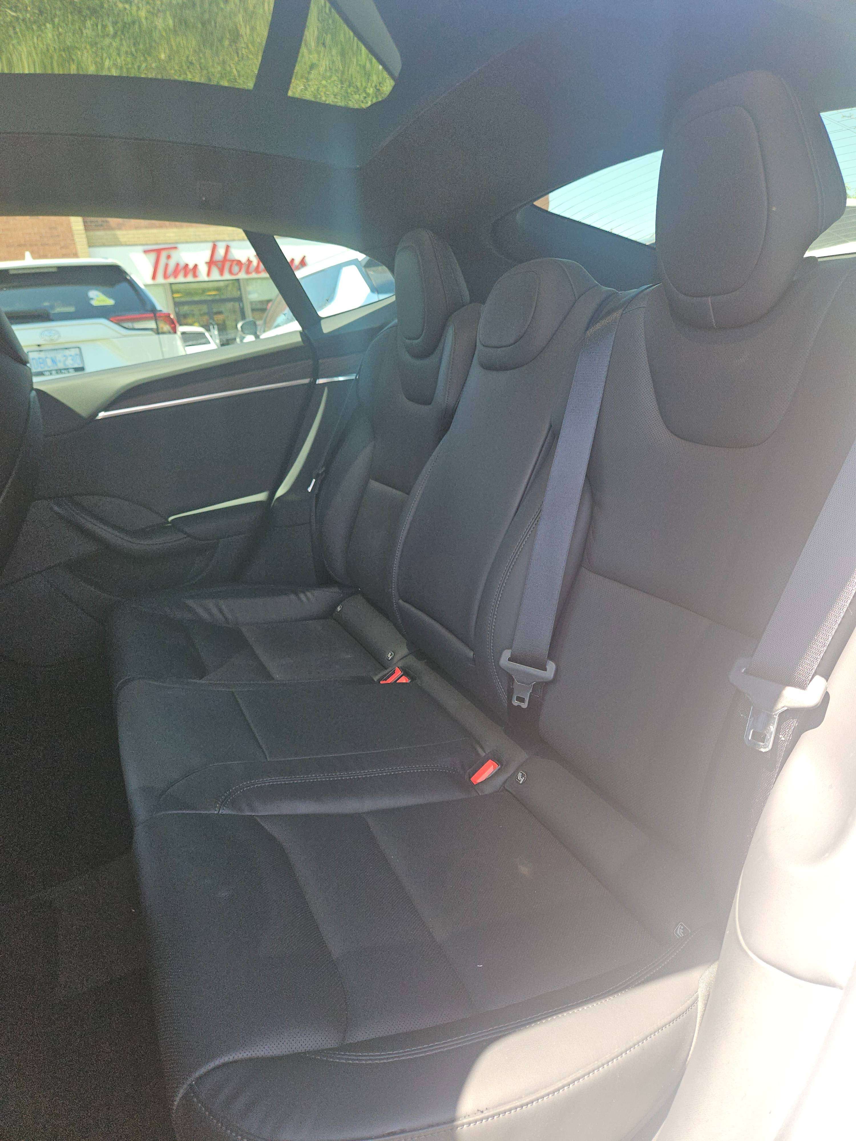 2021 Tesla Model S Long Range thumb 8