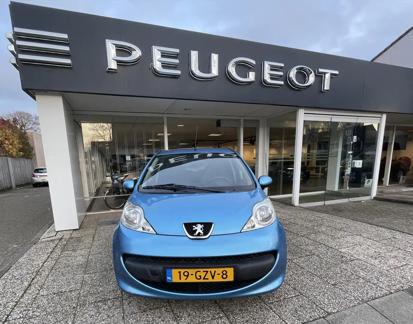 Peugeot 107 1.0 12V 5DR Azul - 1