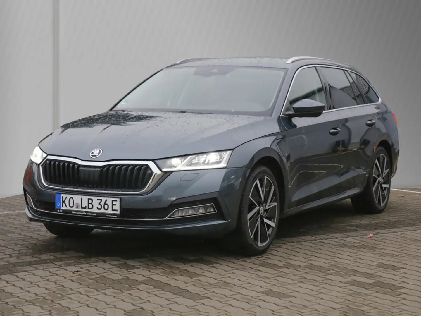 Skoda Octavia Combi 1.4 TSI DSG e-Hybrid iV Navi/RFK Grau - 2