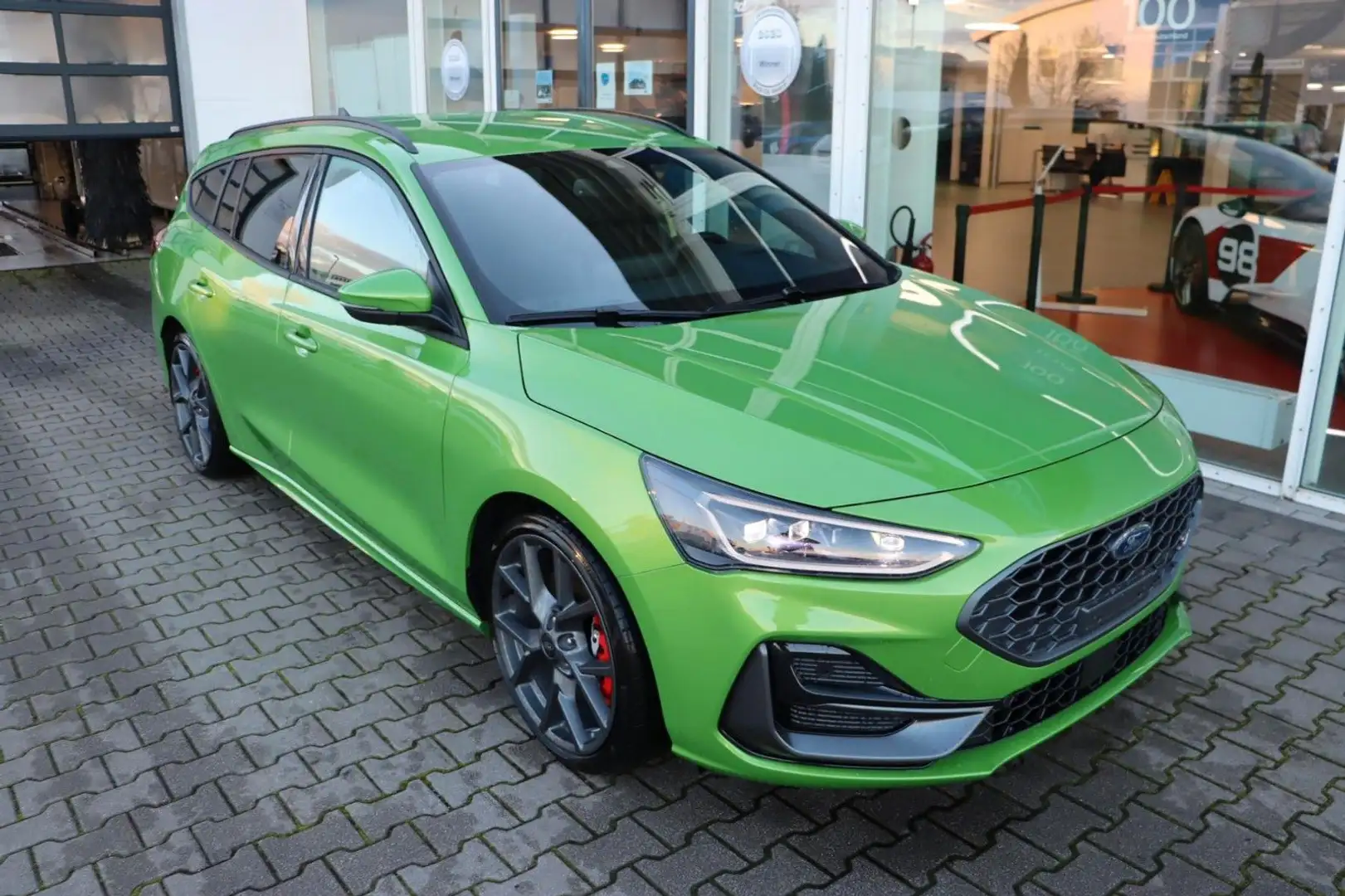 Ford Focus ST Turnier X 2.3 EcoBoost 4,99% FIN* AHK Verde - 2