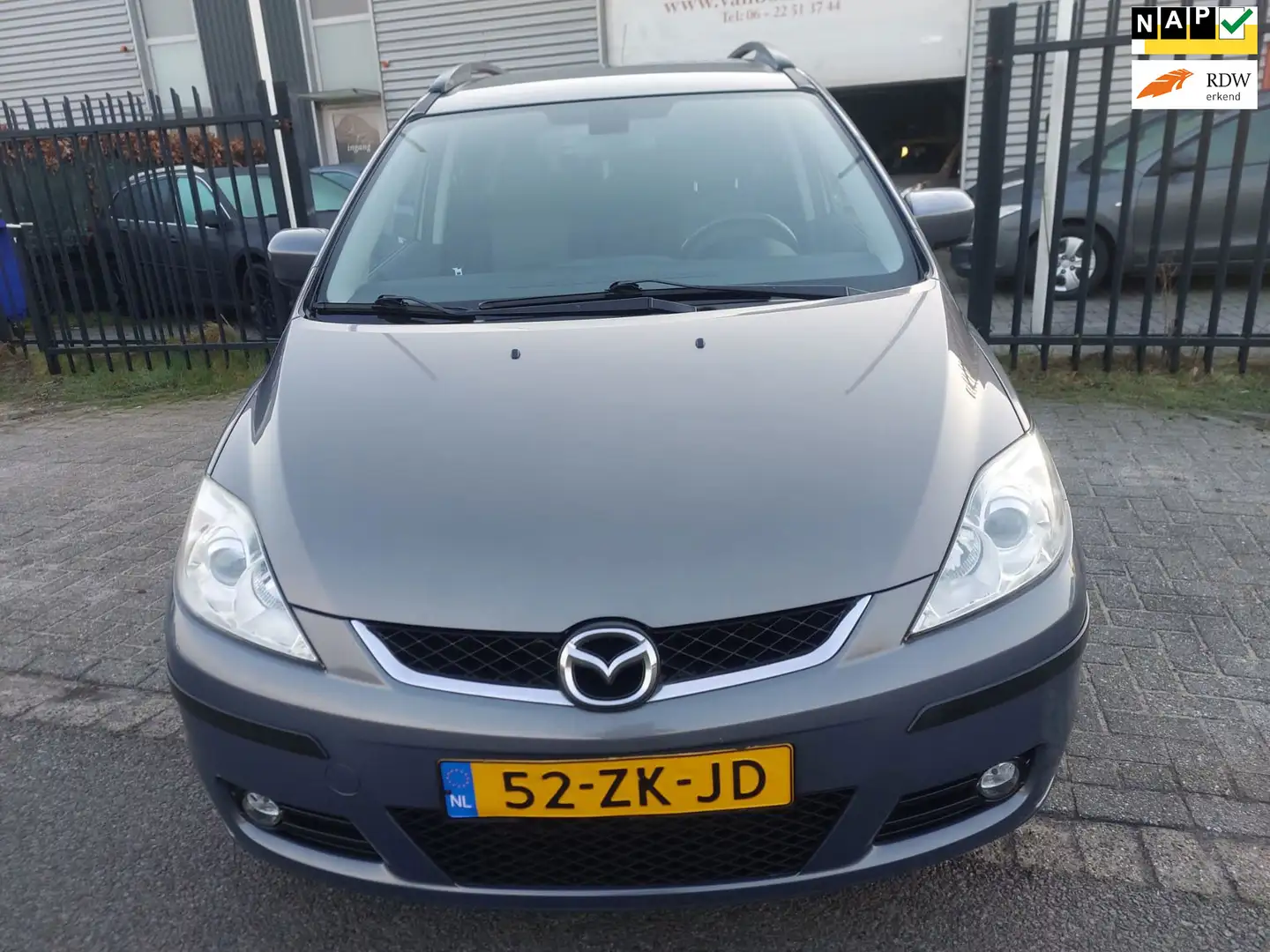 Mazda 5 1.8 Executive 6 bak 7 persoons + geregelde airco Grau - 1