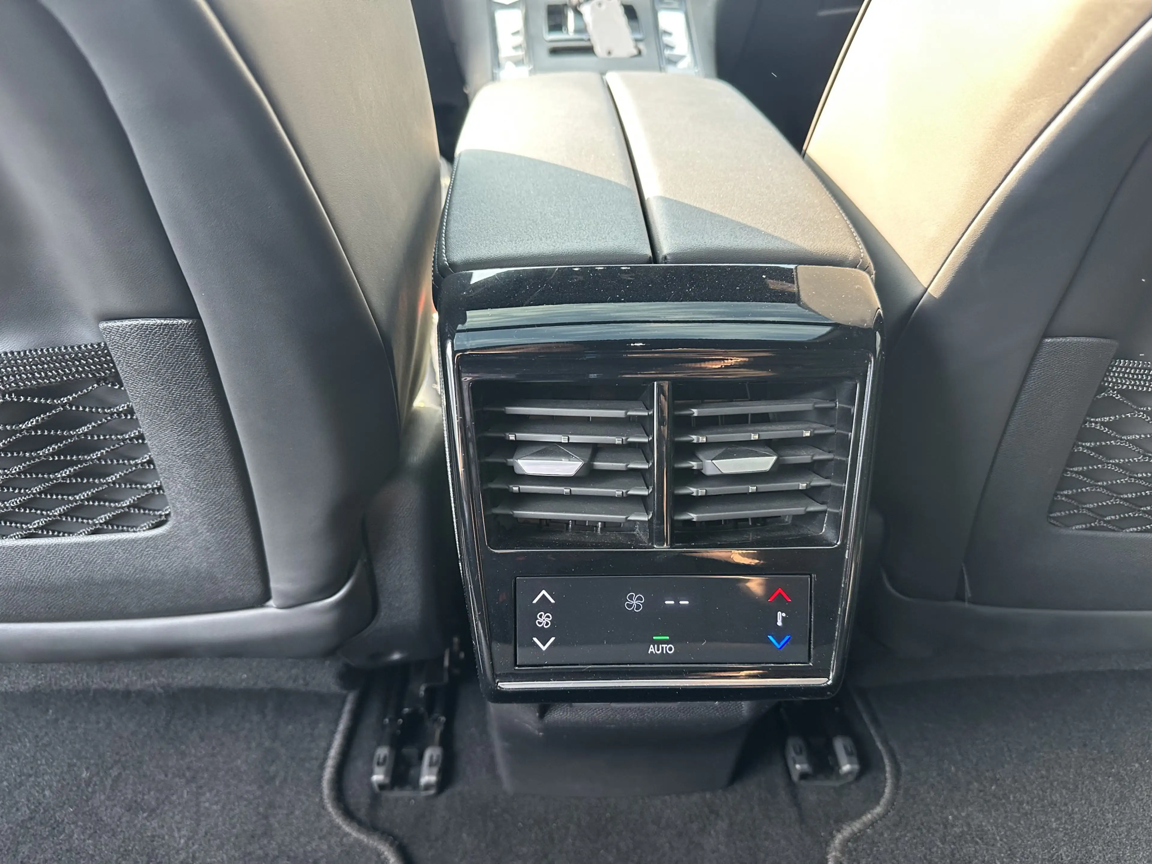 DS Automobiles DS 7 Crossback Crossback 300pk E-Tense 4x4 Louvre (Elektrisch Sch — photo 29