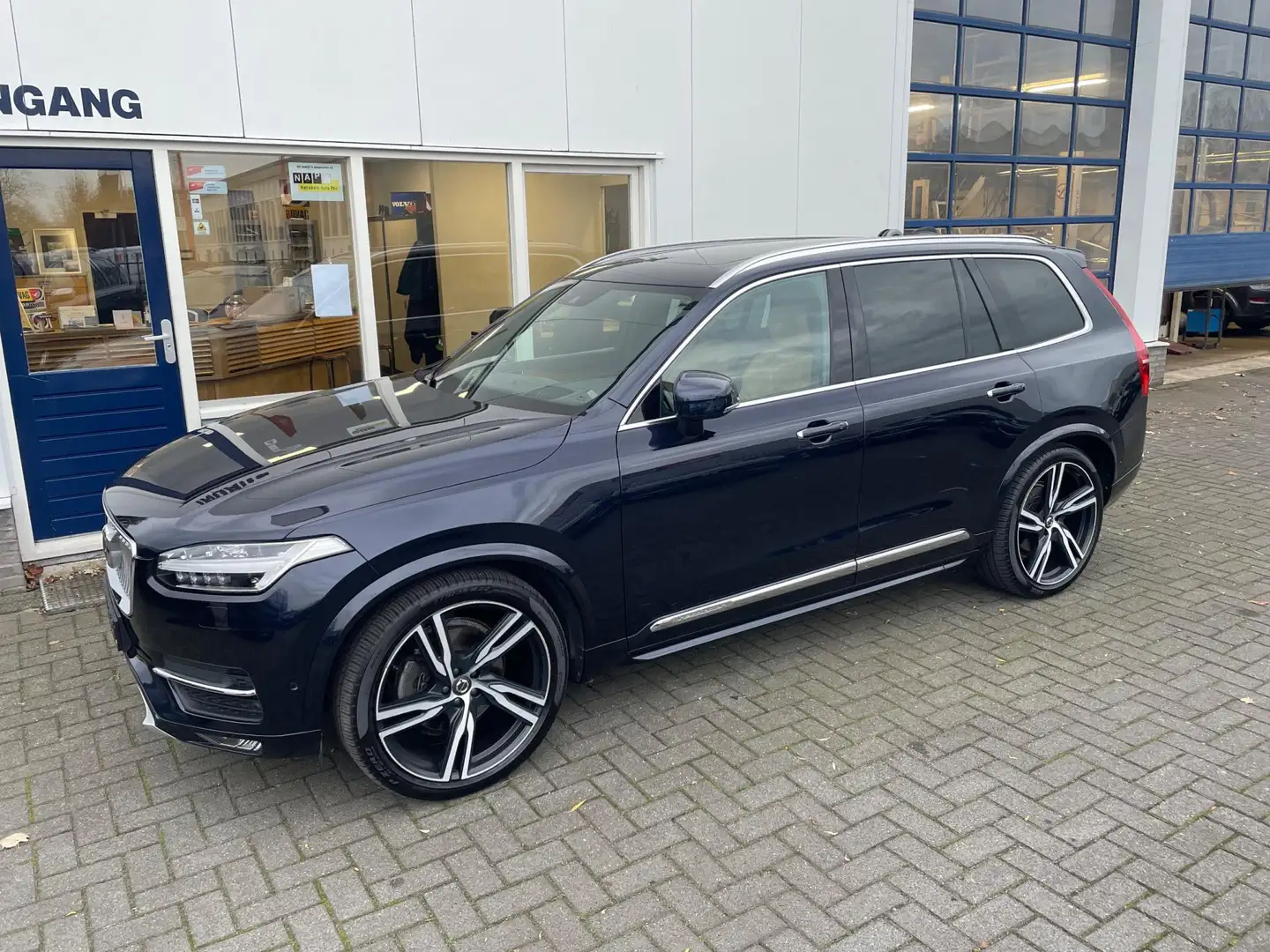 Volvo XC90 2.0 D5 AWD Inscription Bleu - 1