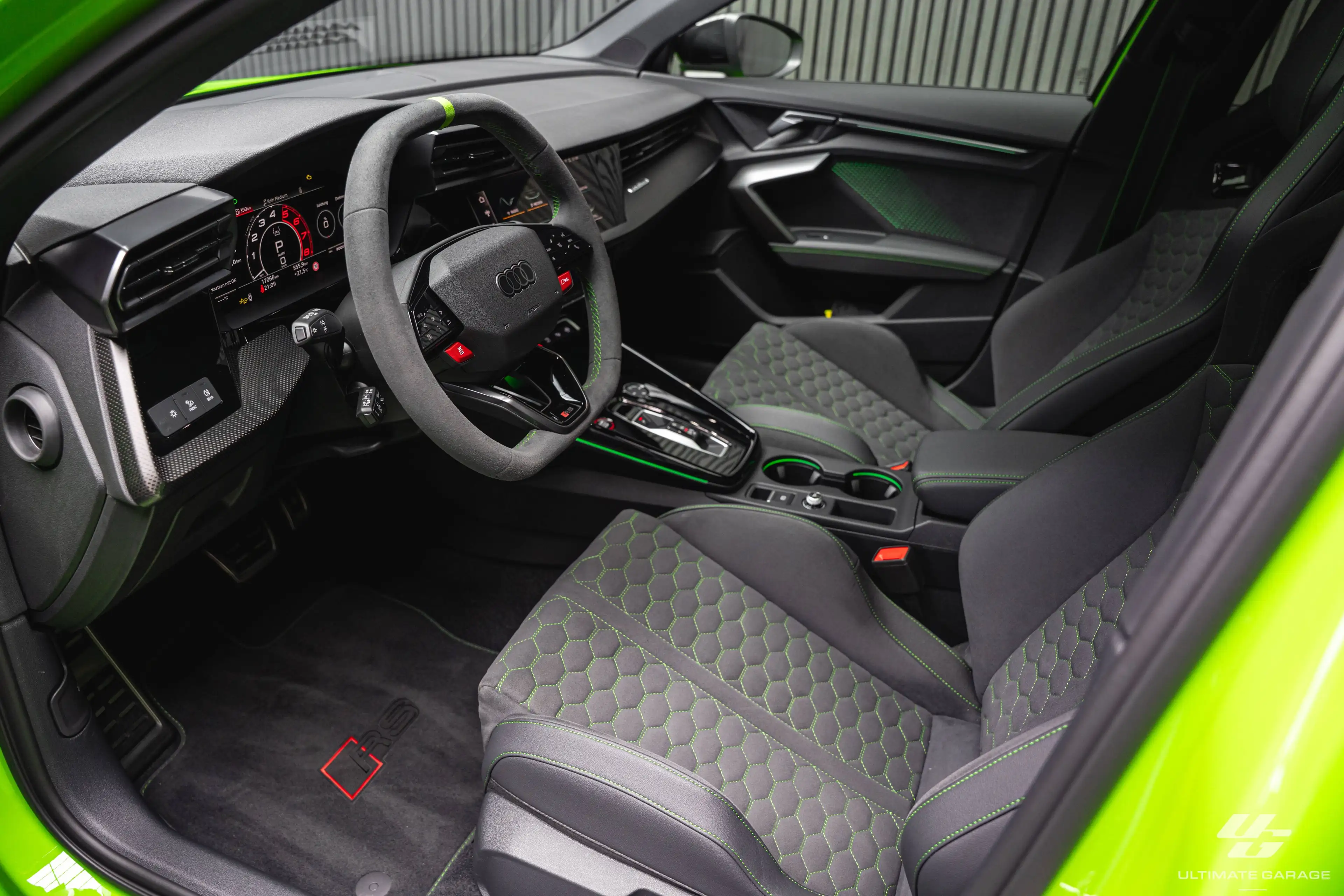 Audi RS3 2.5 TFSI quattro *SCHALENSITZE*MATRIX*KYALAMI GRÜN*TAUSCH*FINANZIERUNG* — photo 14