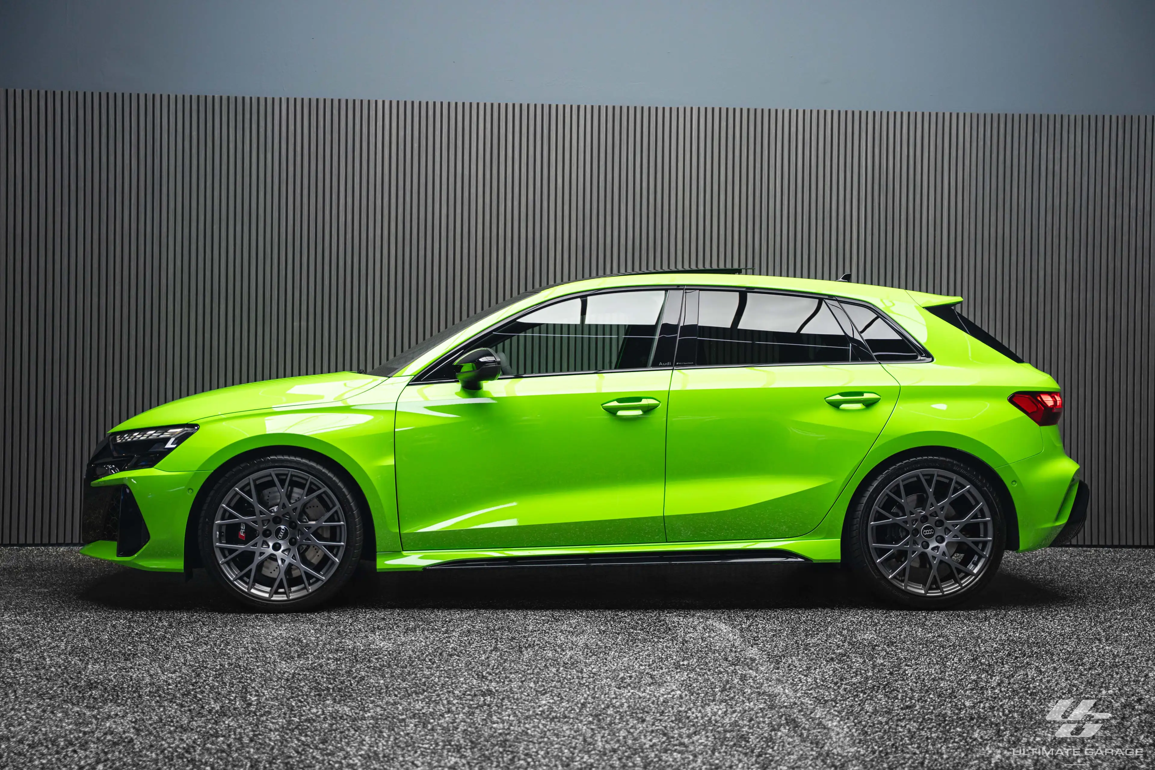 Audi RS3 2.5 TFSI quattro *SCHALENSITZE*MATRIX*KYALAMI GRÜN*TAUSCH*FINANZIERUNG* — photo 4