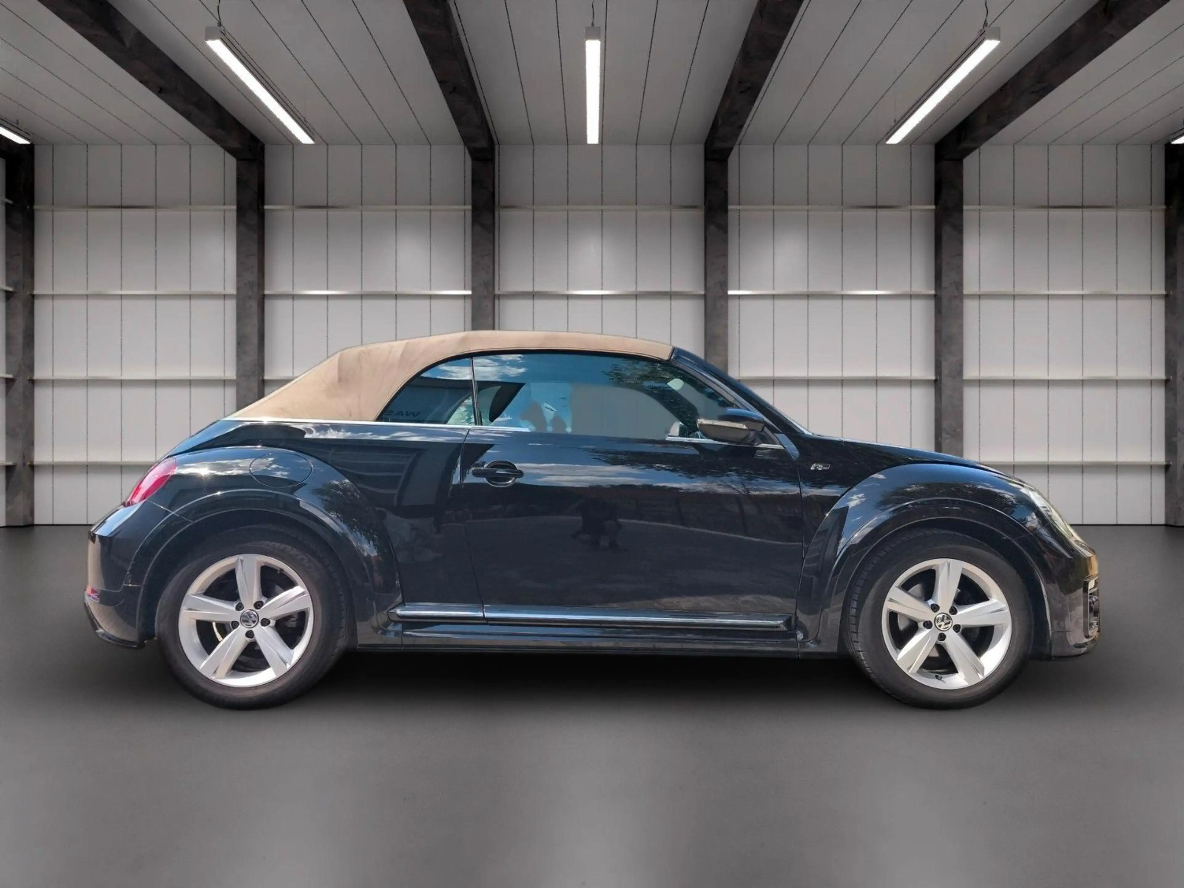 Volkswagen Beetle Cabriolet R-Line TOP ZUSTAND!! — photo 7