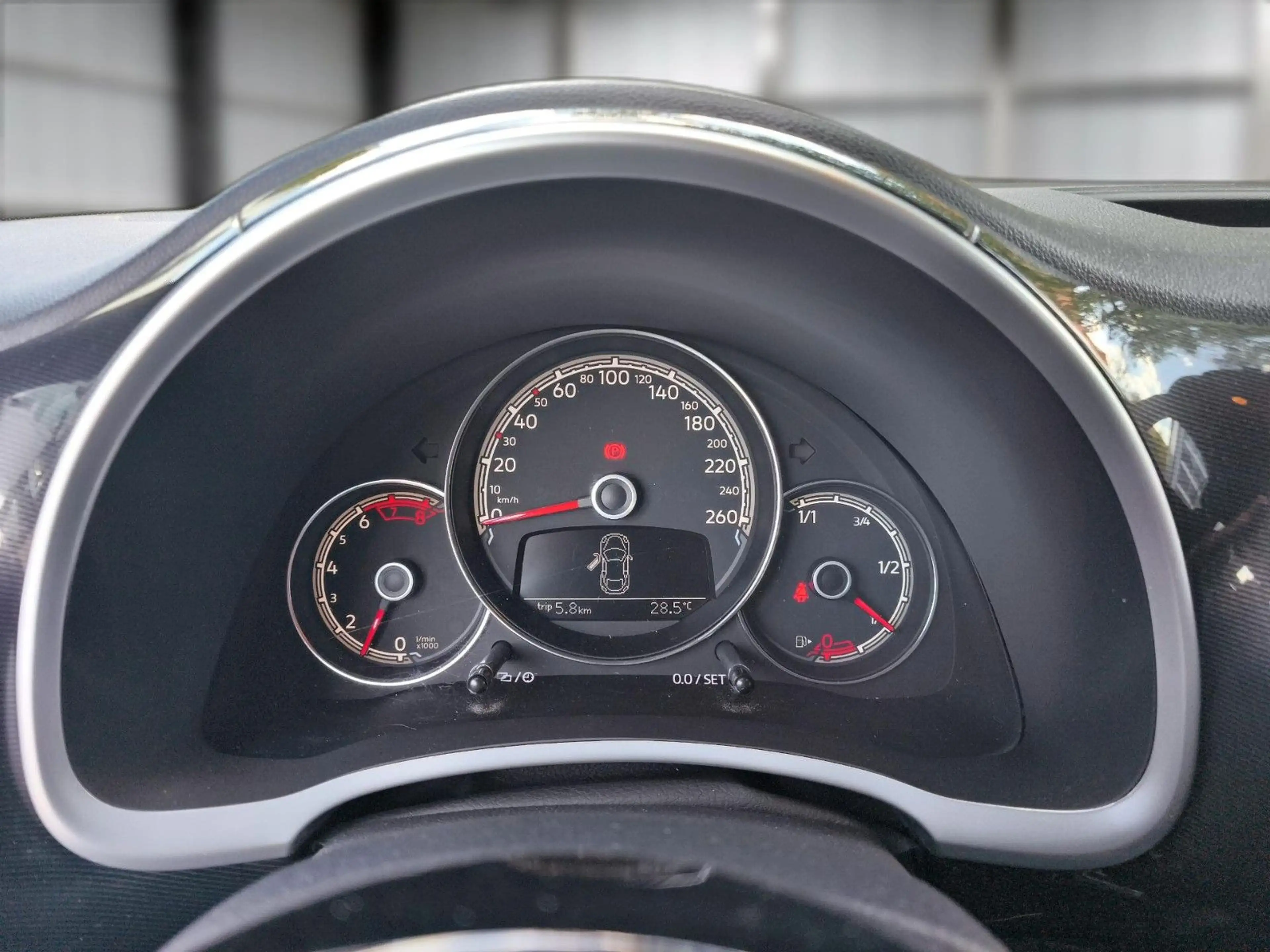 Volkswagen Beetle Cabriolet R-Line TOP ZUSTAND!! — photo 13