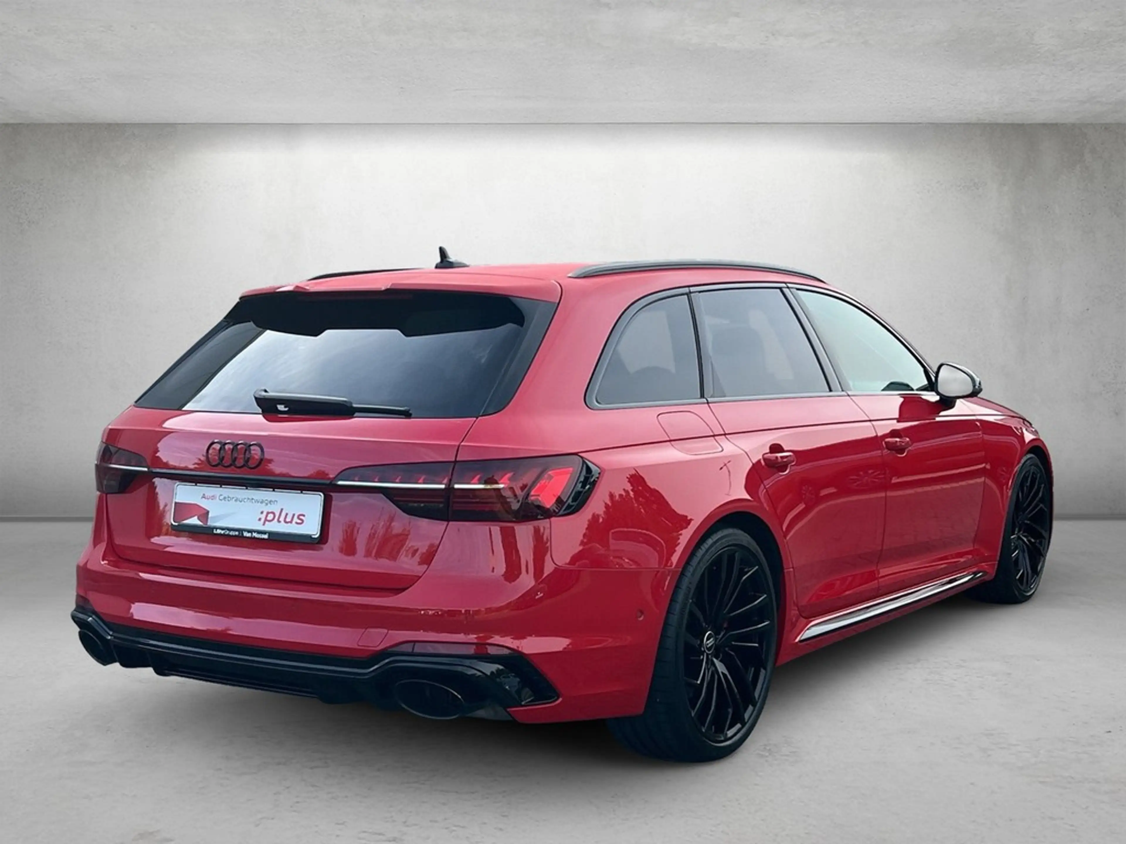 Audi RS4 RS 4 Avant 2.9 TFSI quattro tiptronic *Matrix* — photo 3