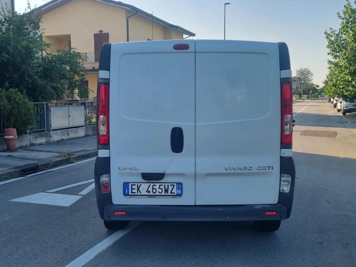 Opel Vivaro furgone - 2